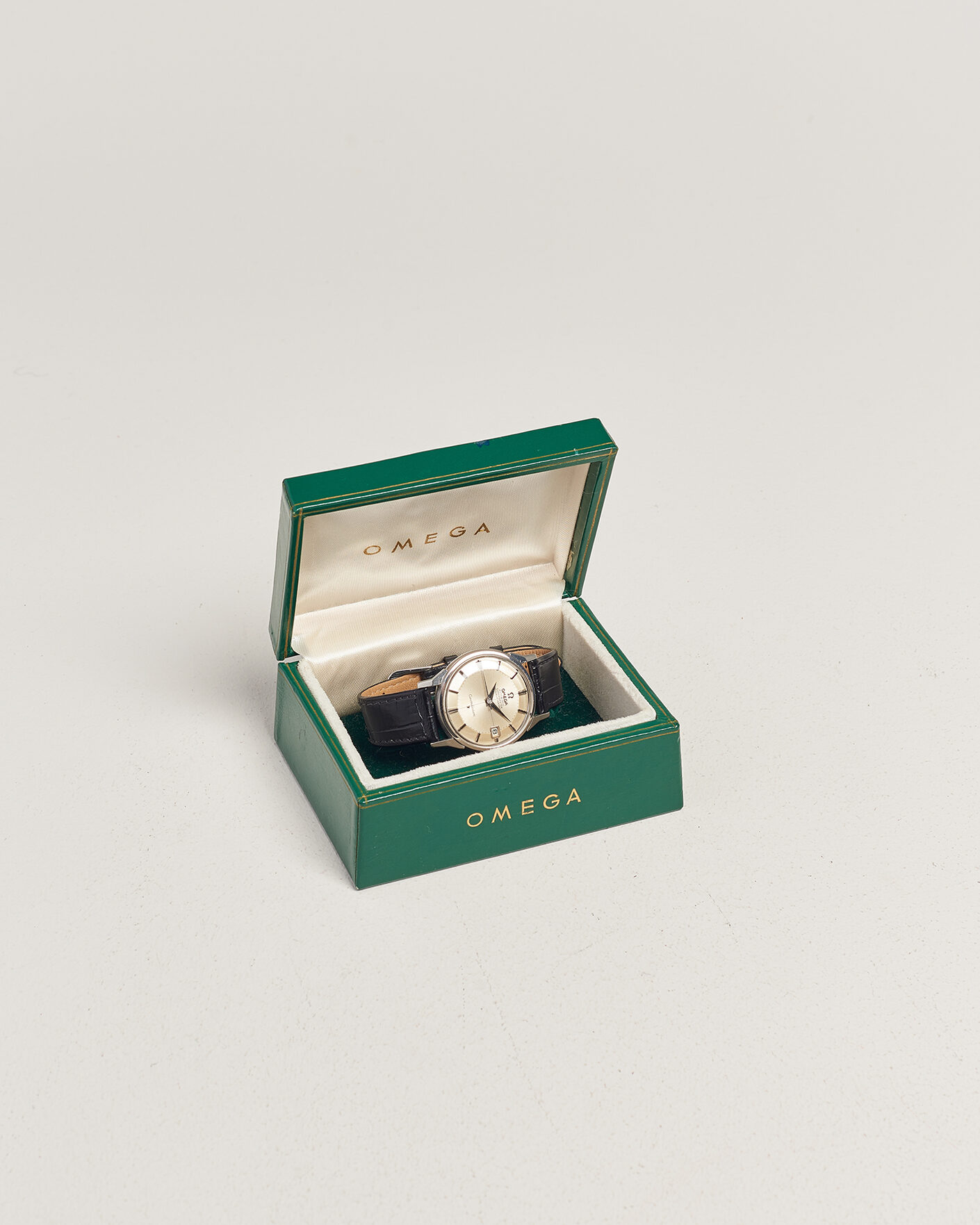 Herr | Omega Pre-Owned Constellation Pie Pan | Omega Pre-Owned | Constellation Pie Pan