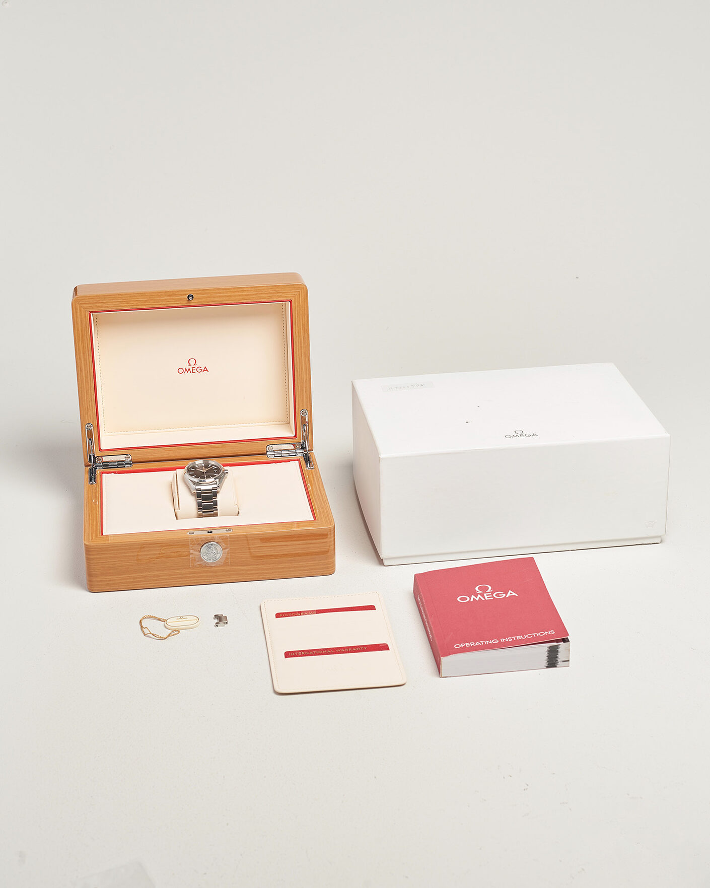 Herr | Pre-Owned & Vintage Watches | Omega Pre-Owned | Aqua Terra 150M