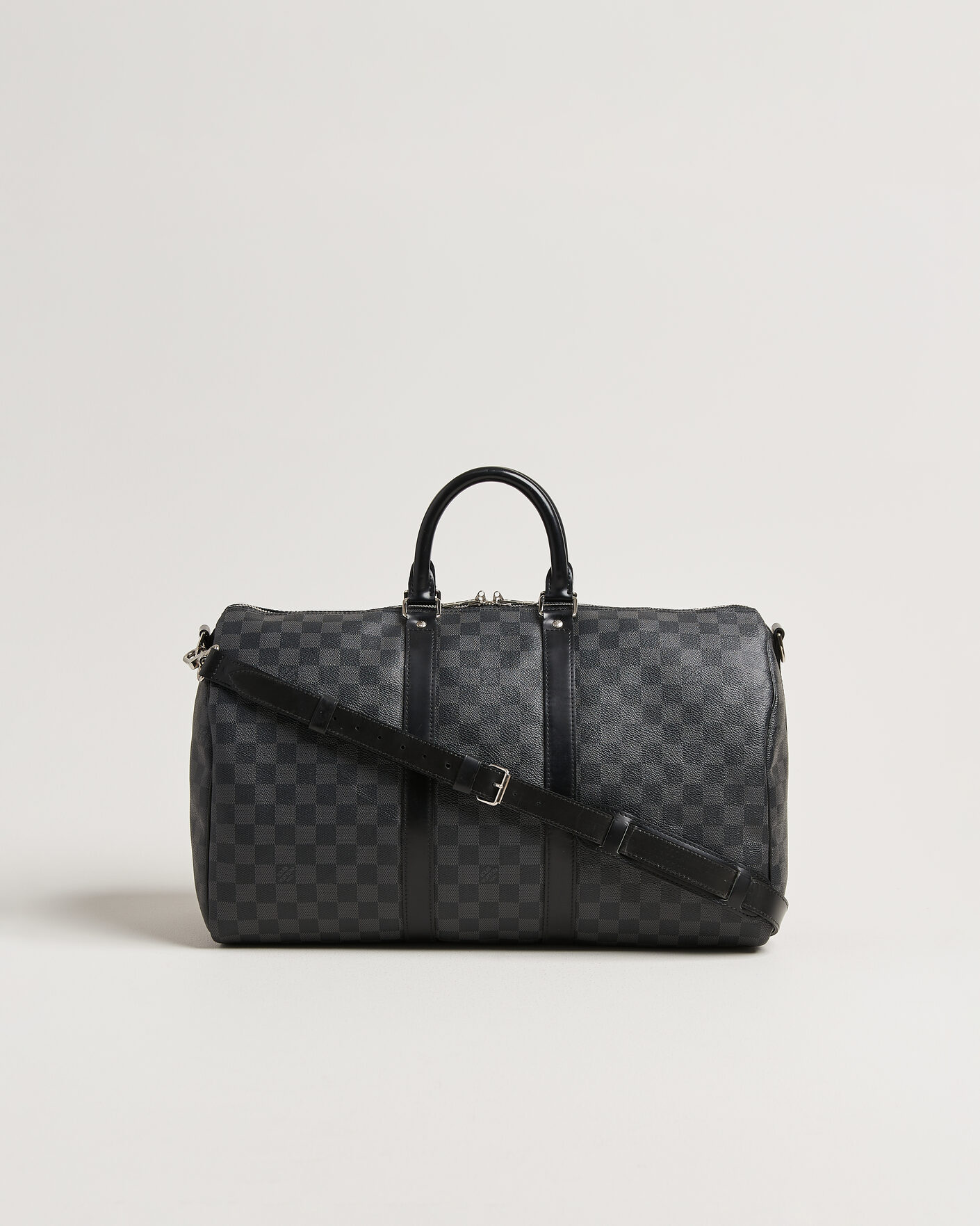 Herr | Pre-Owned & Vintage Bags | Louis Vuitton Pre-Owned | Keepall 45 Bandouliére Damier Graphite