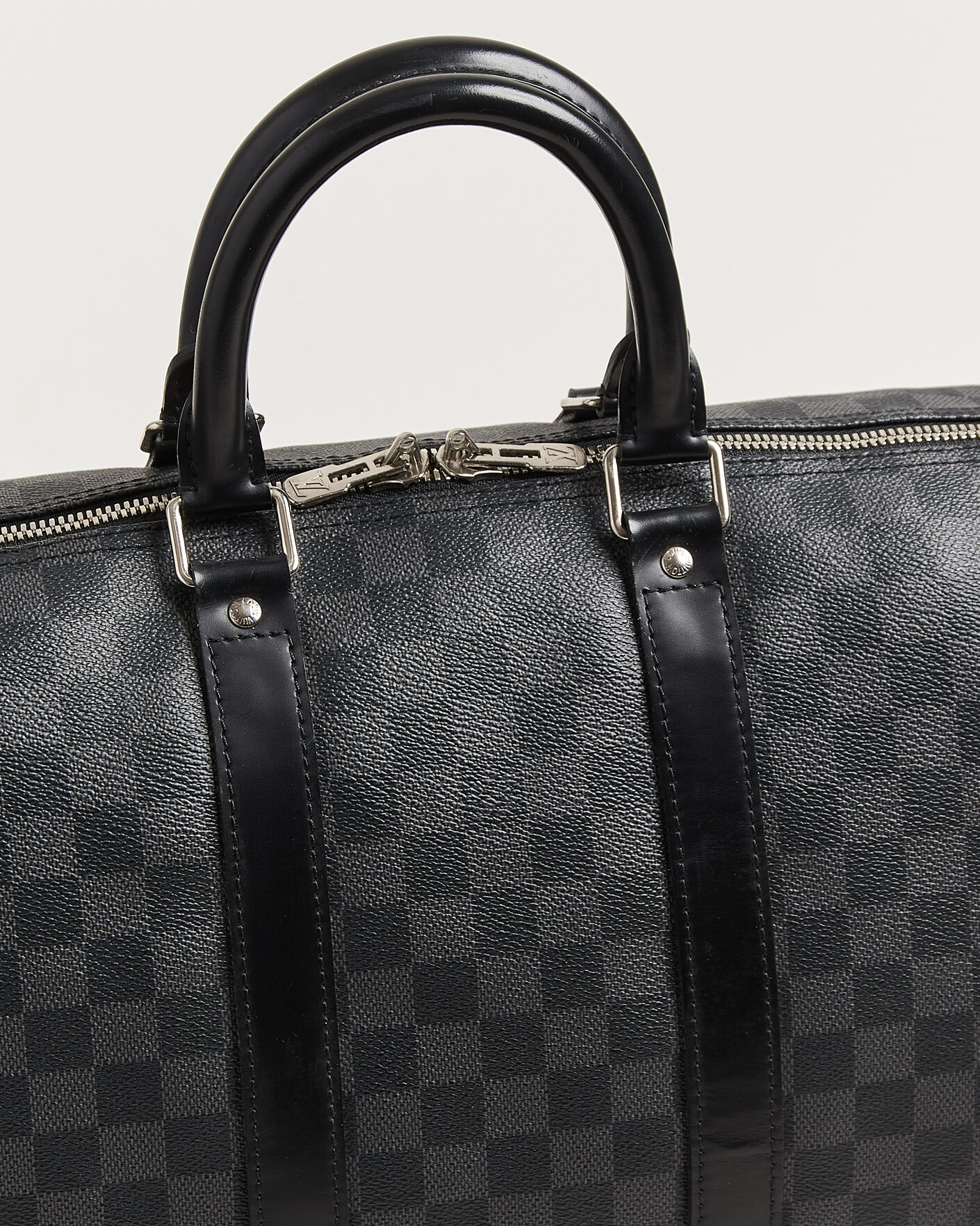 Herr | Pre-Owned & Vintage Bags | Louis Vuitton Pre-Owned | Keepall 45 Bandouliére Damier Graphite