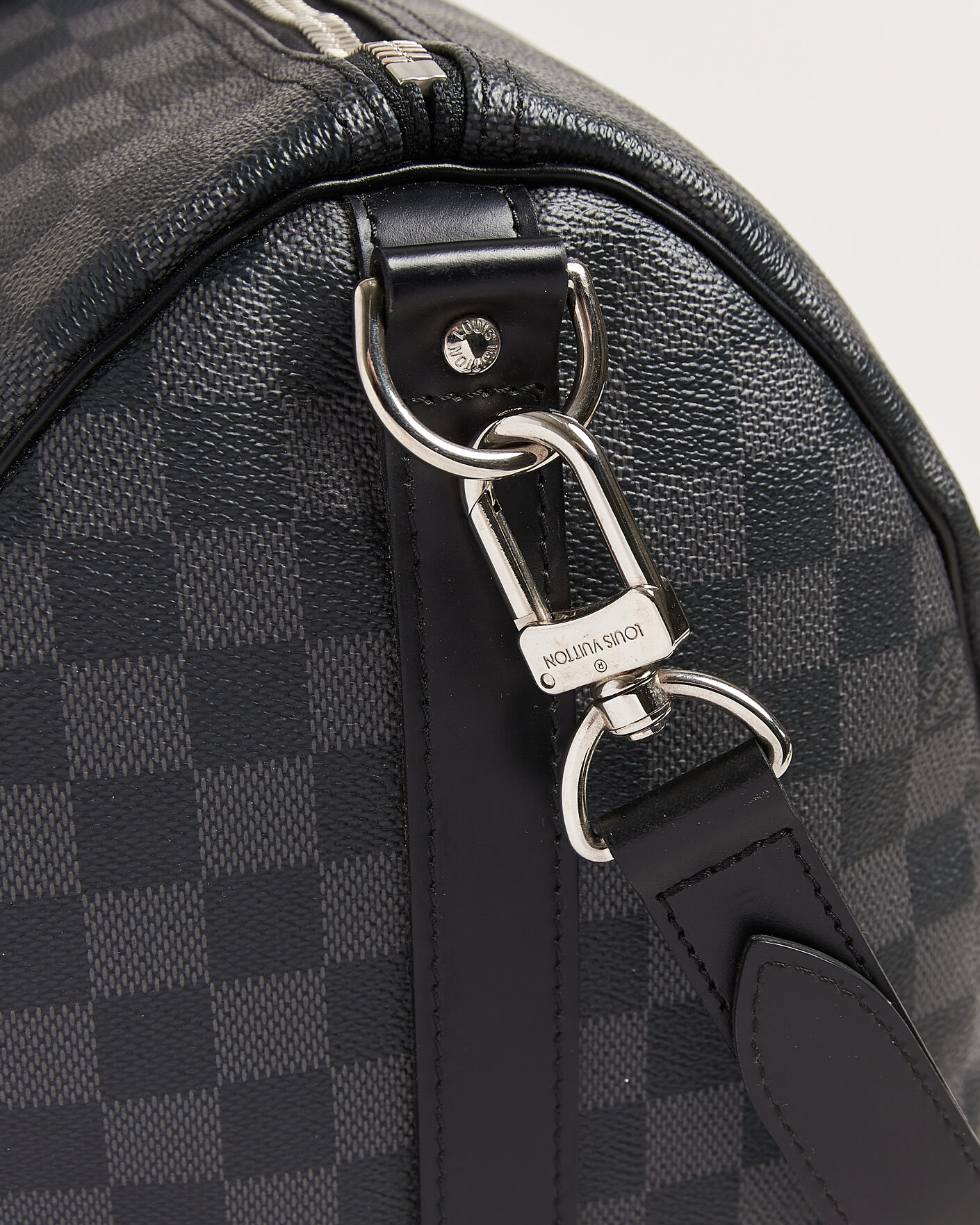 Herr | Pre-Owned & Vintage Bags | Louis Vuitton Pre-Owned | Keepall 45 Bandouliére Damier Graphite