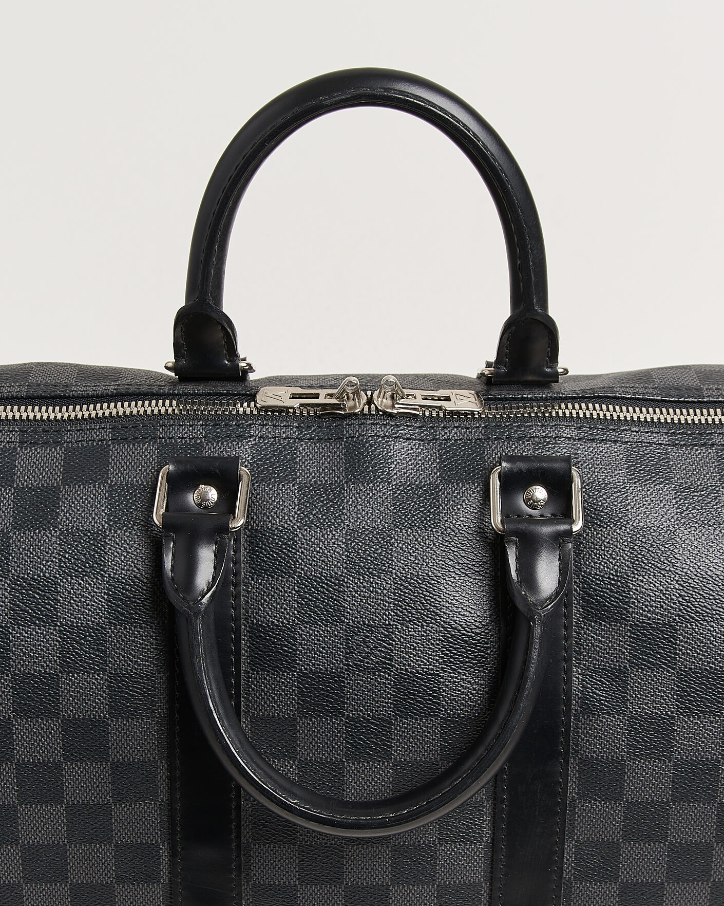 Herr | Pre-Owned & Vintage Bags | Louis Vuitton Pre-Owned | Keepall 45 Bandouliére Damier Graphite