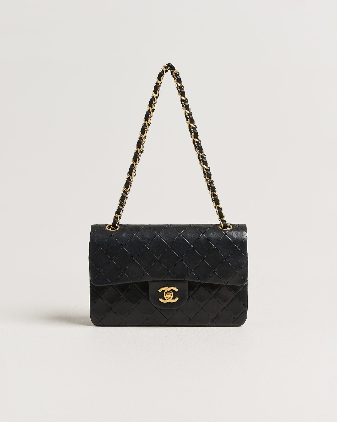 Herr | Pre-Owned & Vintage Bags | Chanel Pre-Owned | Classic Small Double Flap Bag Black