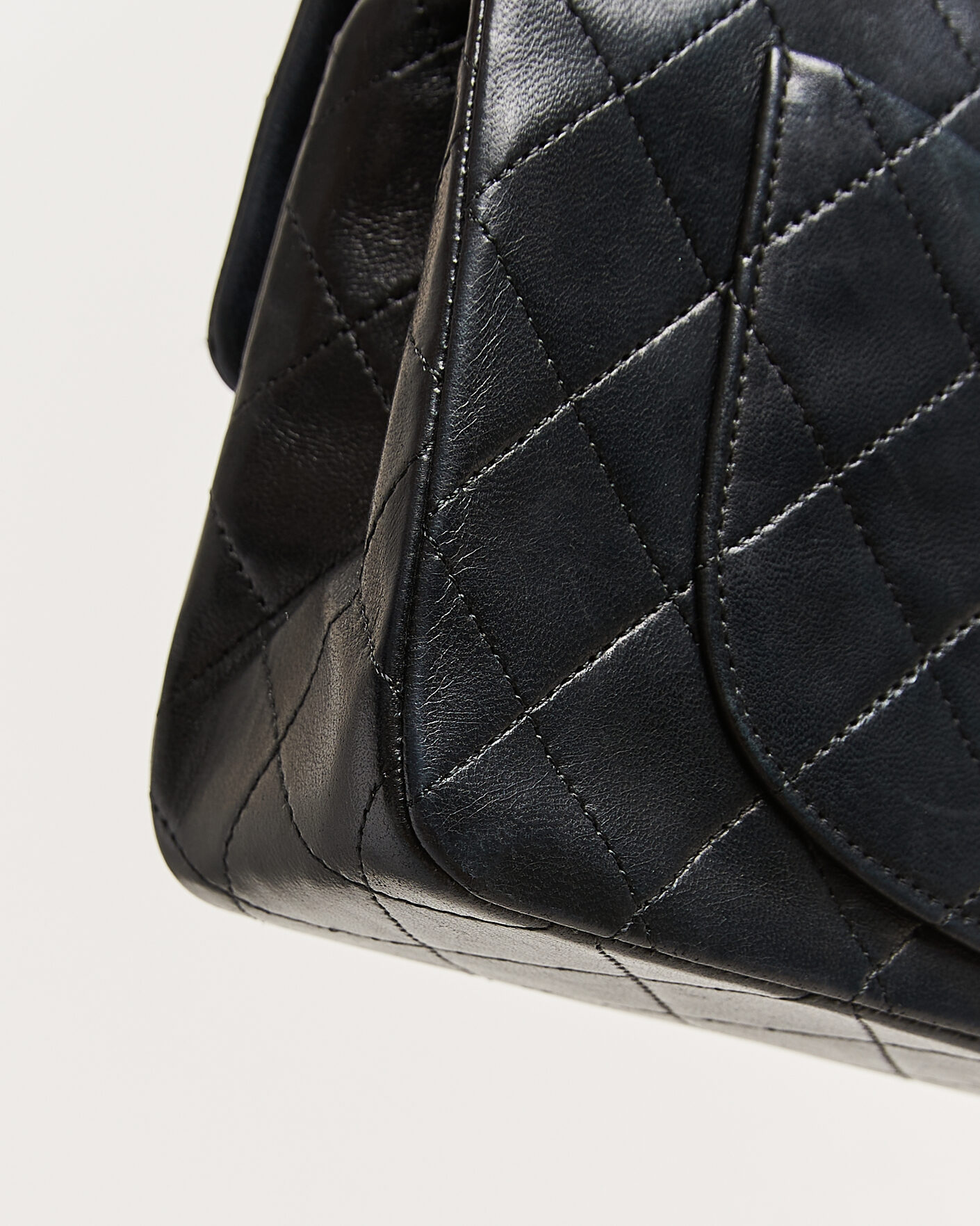 Herr | Pre-Owned & Vintage Bags | Chanel Pre-Owned | Classic Small Double Flap Bag Black