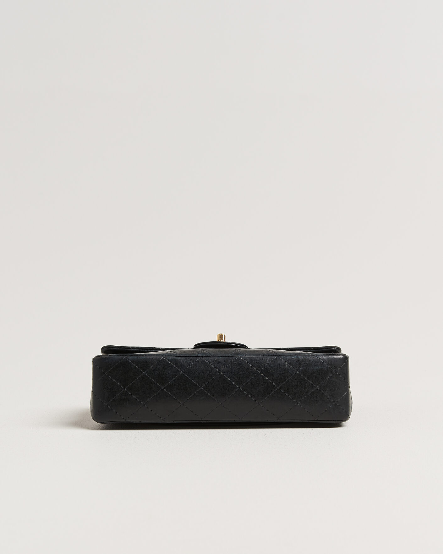Herr | Pre-Owned & Vintage Bags | Chanel Pre-Owned | Classic Medium Double Flap Bag Black