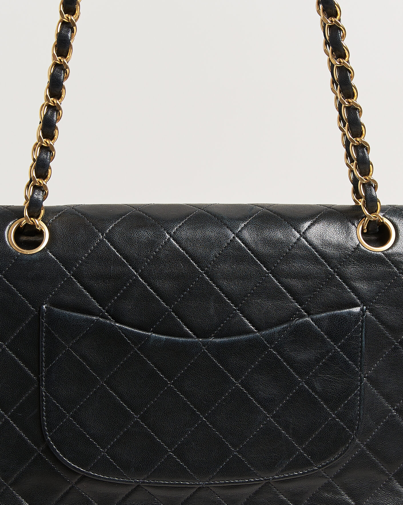 Herr | Pre-Owned & Vintage Bags | Chanel Pre-Owned | Classic Medium Double Flap Bag Black