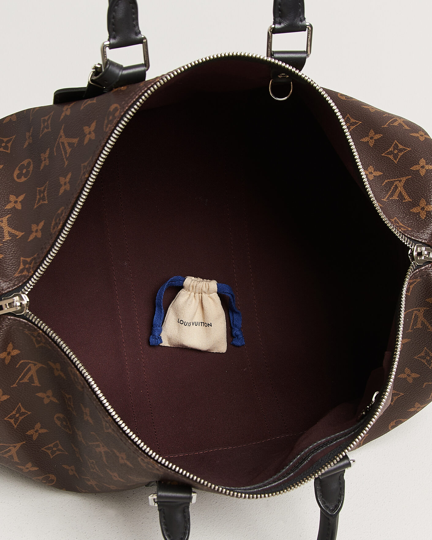 Herr | Pre-Owned & Vintage Bags | Louis Vuitton Pre-Owned | Keepall 45 Bandouliére Monogram Macassar