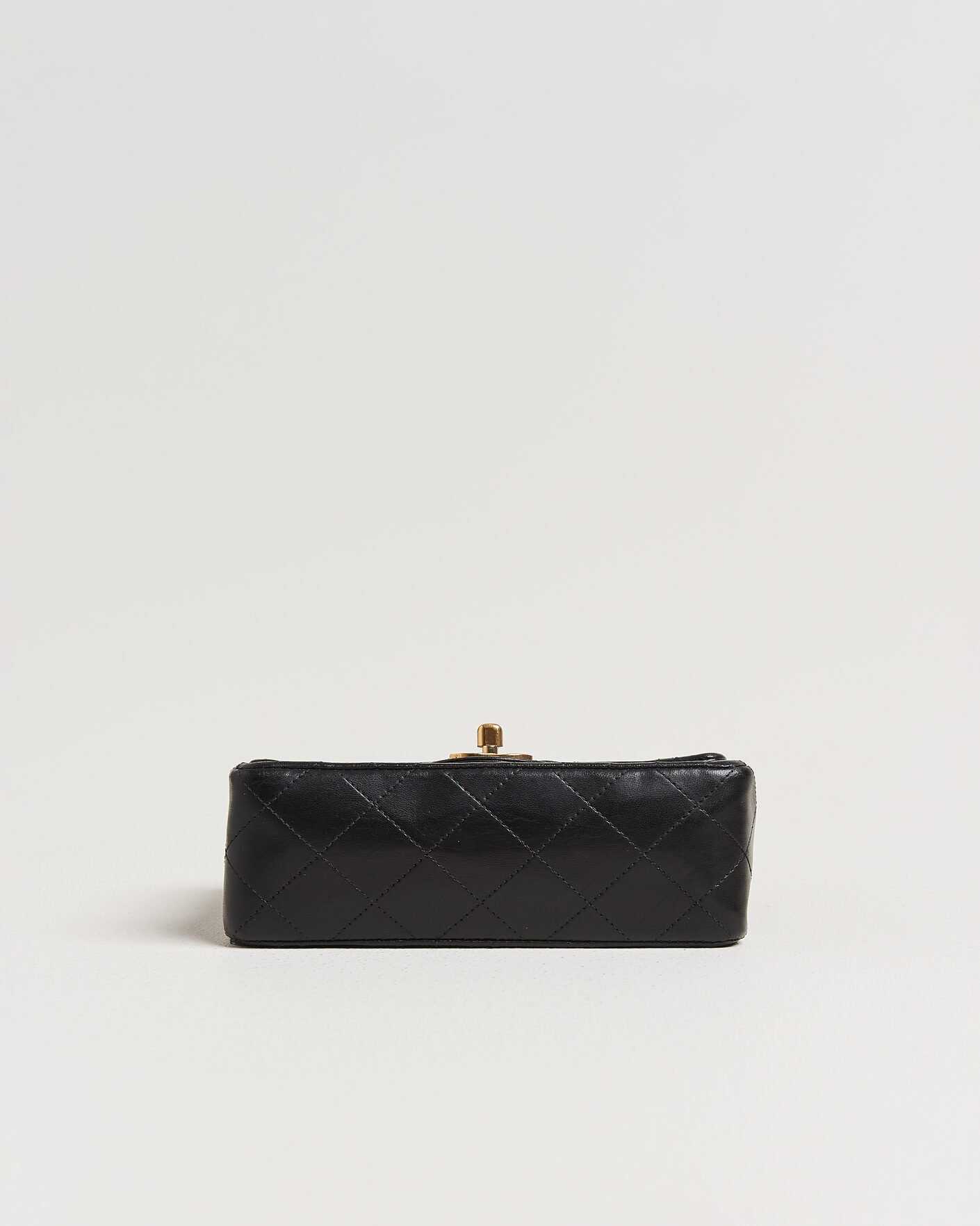 Herr | Pre-Owned & Vintage Bags | Chanel Pre-Owned | Classic Mini Single Flap Square Bag Black