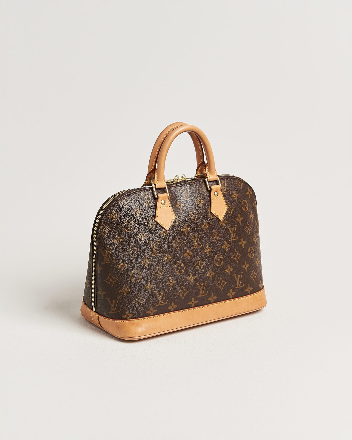 Herr | Pre-Owned & Vintage Bags | Louis Vuitton Pre-Owned | Alma Bag PM Monogram