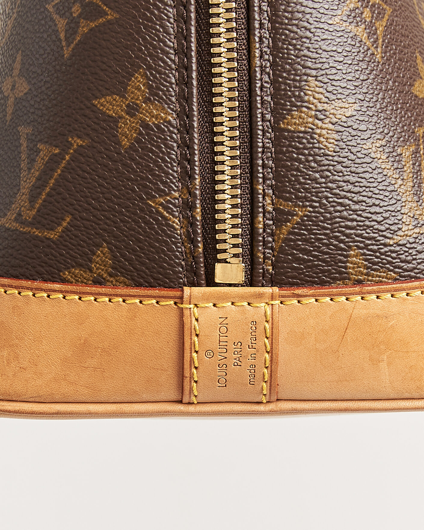 Herr | Pre-Owned & Vintage Bags | Louis Vuitton Pre-Owned | Alma Bag PM Monogram