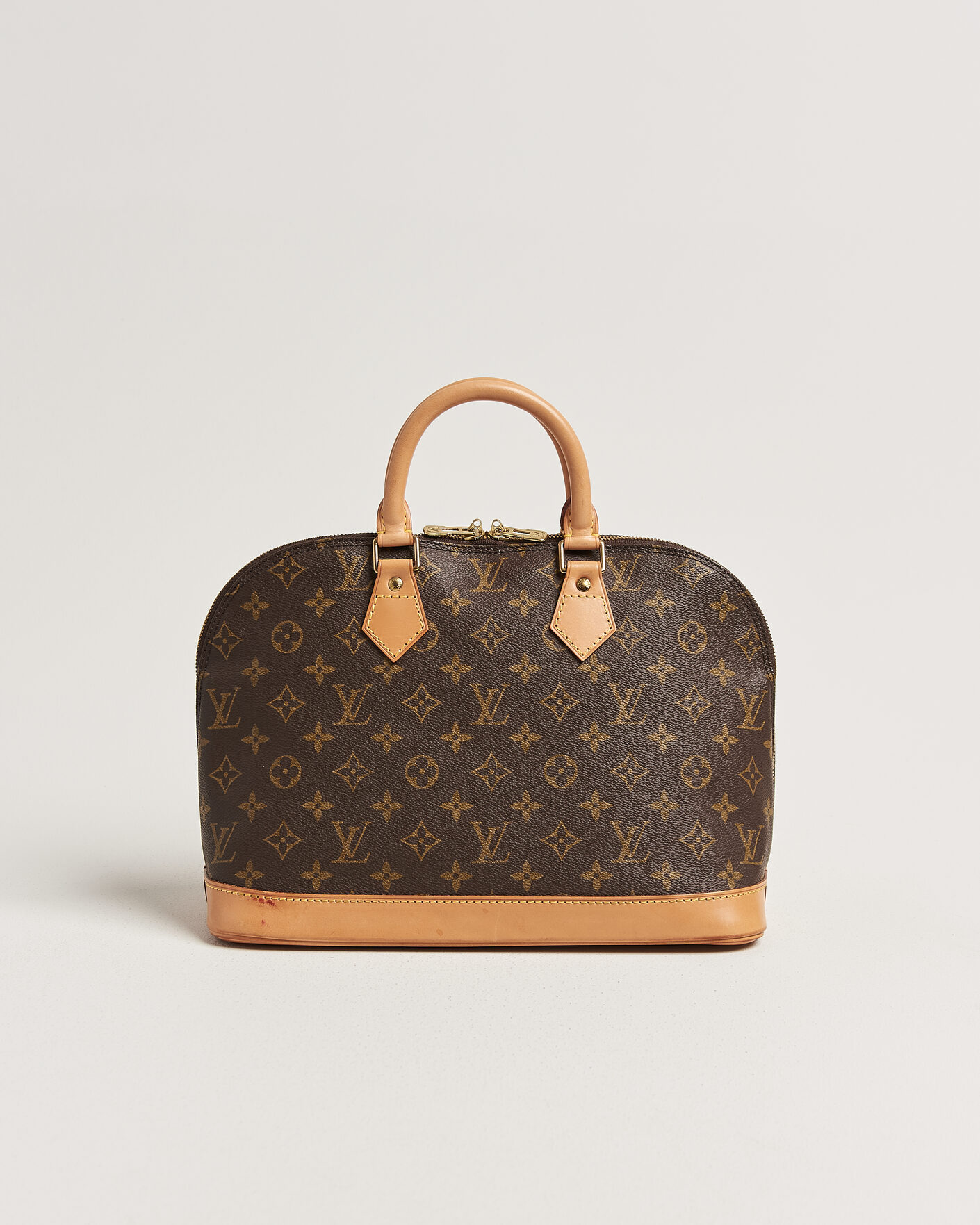 Herr | Pre-Owned & Vintage Bags | Louis Vuitton Pre-Owned | Alma Bag PM Monogram