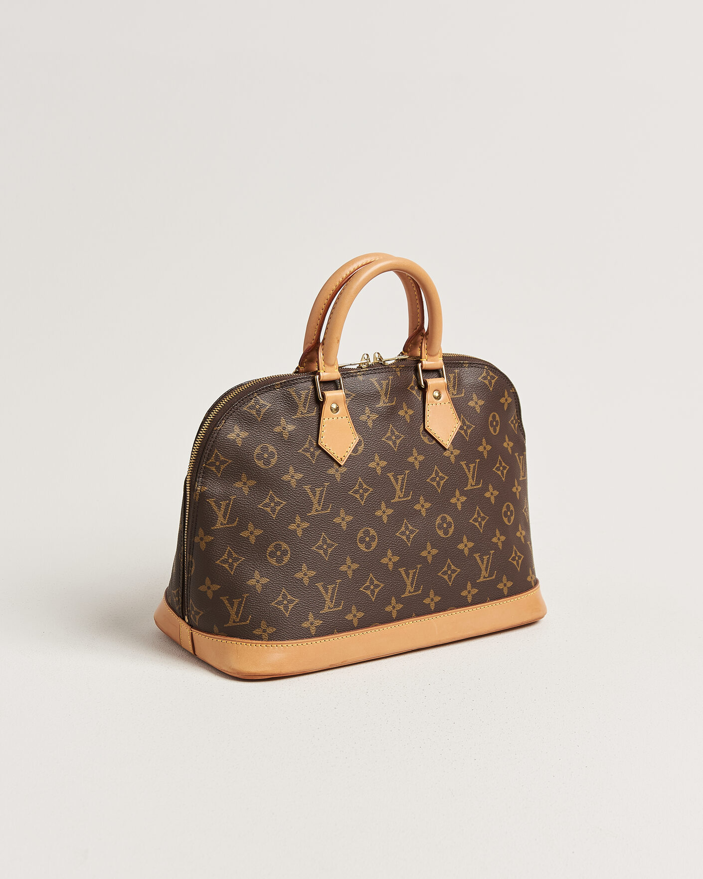 Herr | Pre-Owned & Vintage Bags | Louis Vuitton Pre-Owned | Alma Bag PM Monogram