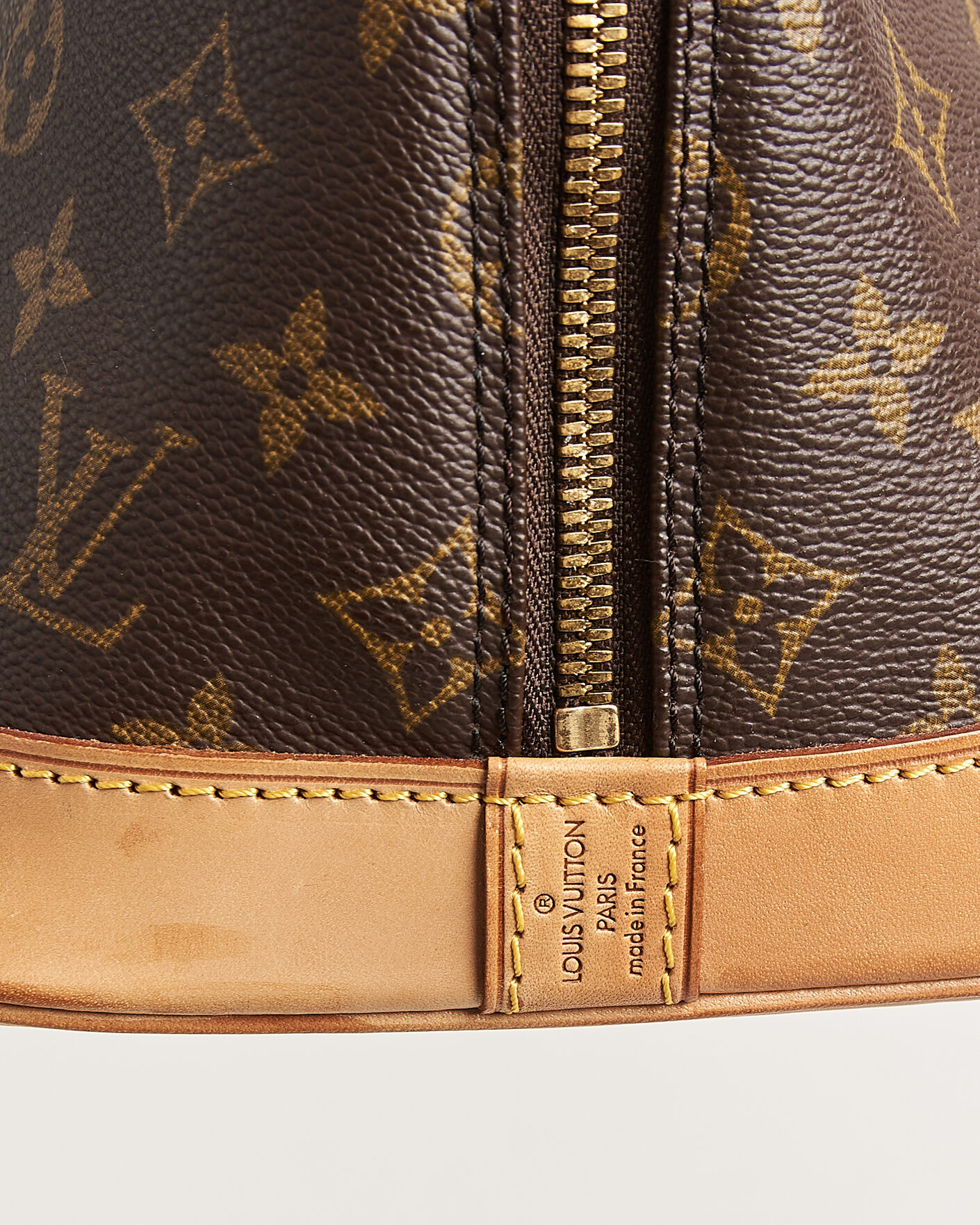 Herr | Pre-Owned & Vintage Bags | Louis Vuitton Pre-Owned | Alma Bag PM Monogram