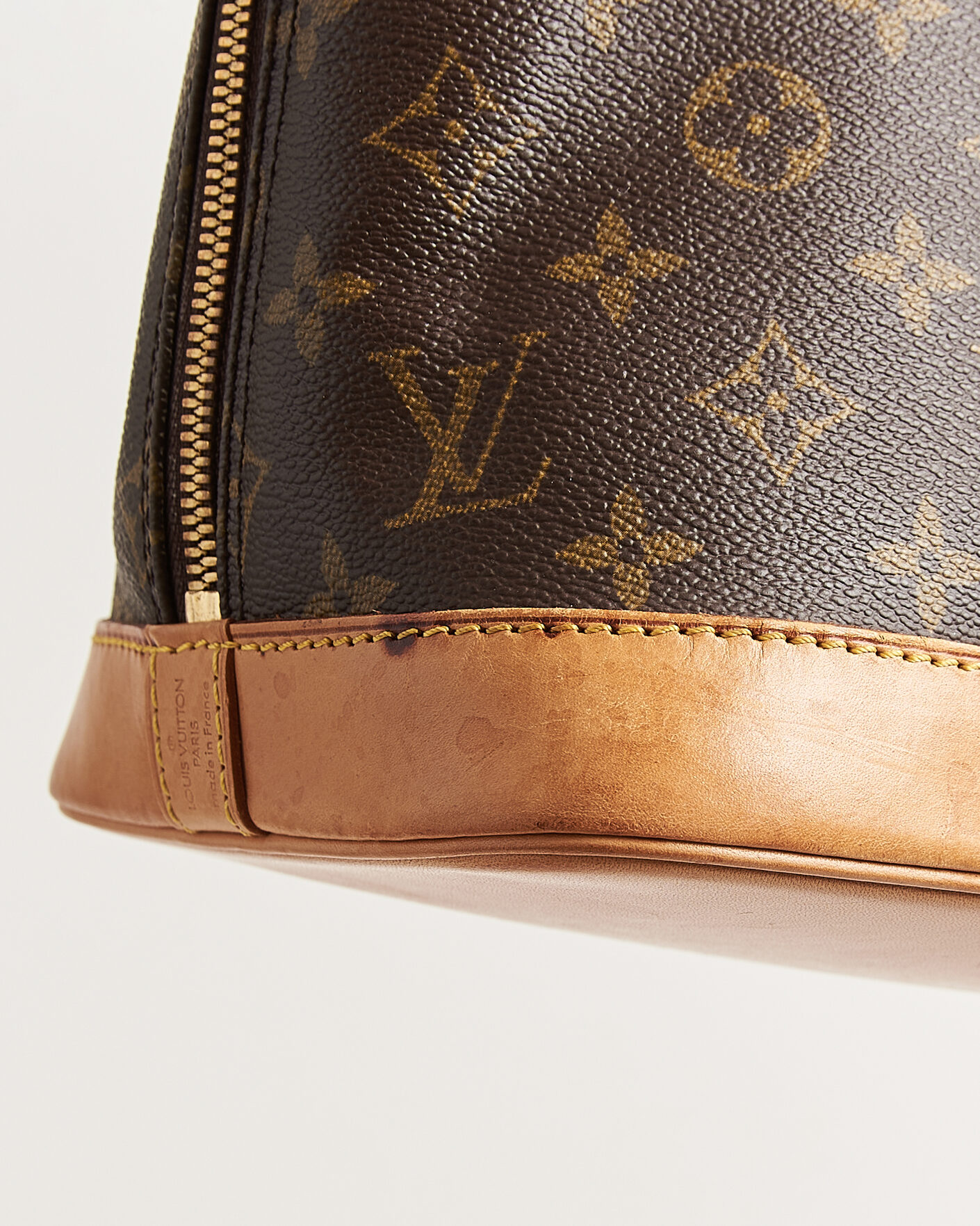 Herr | Pre-Owned & Vintage Bags | Louis Vuitton Pre-Owned | Alma Bag PM Monogram
