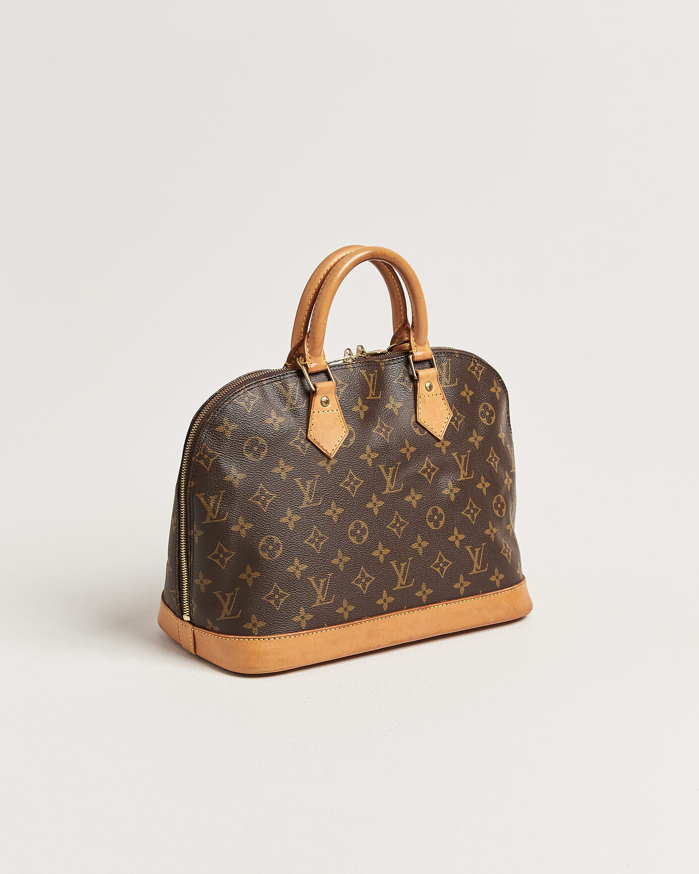 Herr | Pre-Owned & Vintage Bags | Louis Vuitton Pre-Owned | Alma Bag PM Monogram
