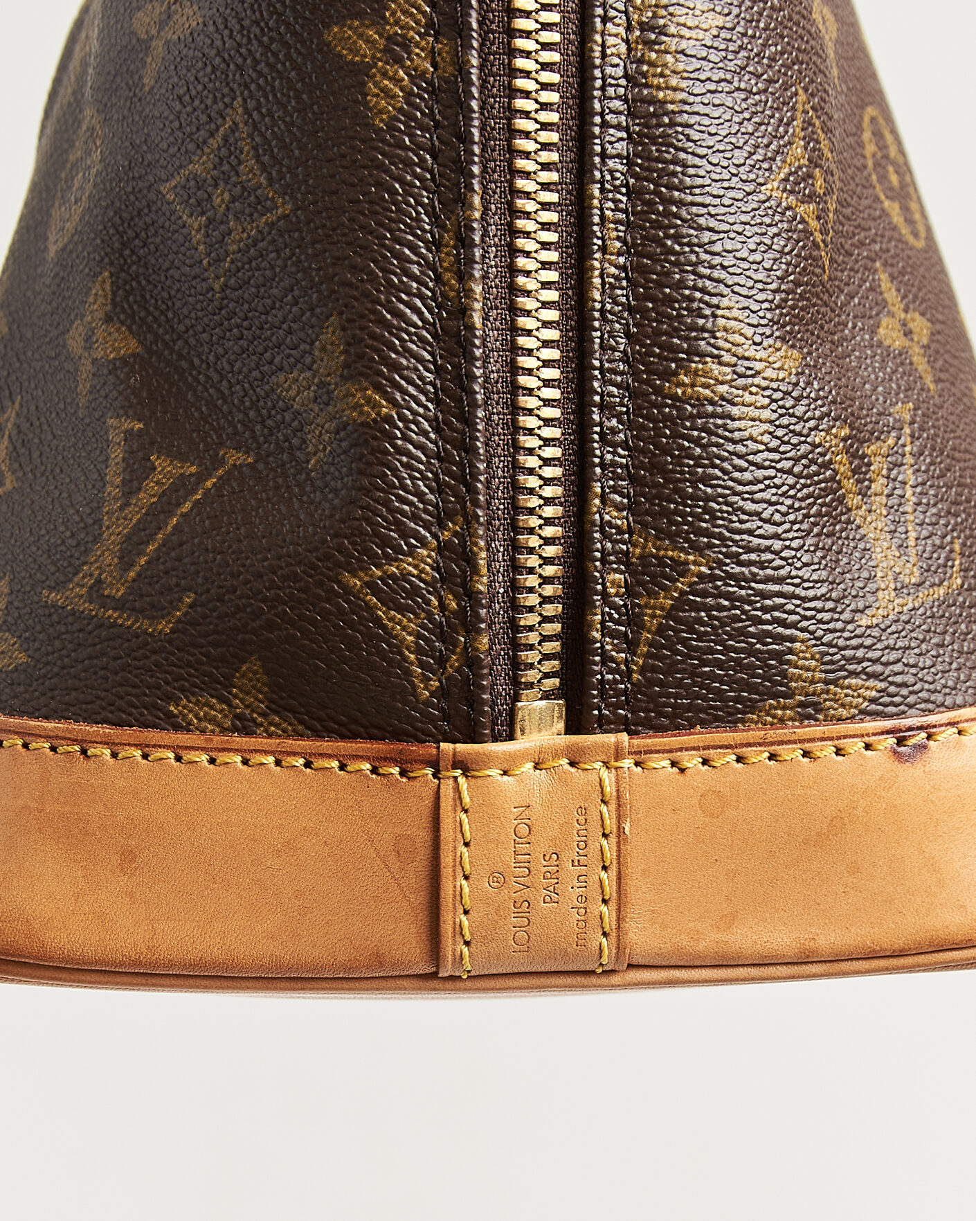 Herr | Pre-Owned & Vintage Bags | Louis Vuitton Pre-Owned | Alma Bag PM Monogram