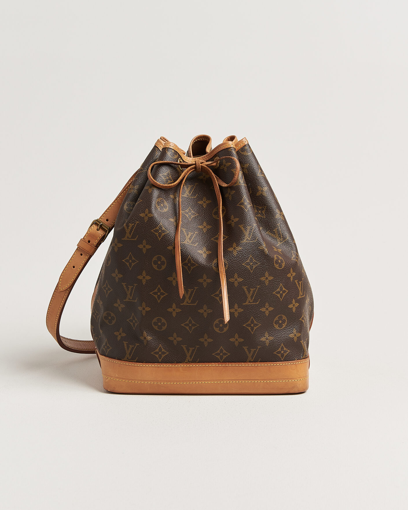 Herr | Pre-Owned & Vintage Bags | Louis Vuitton Pre-Owned | Noé Monogram
