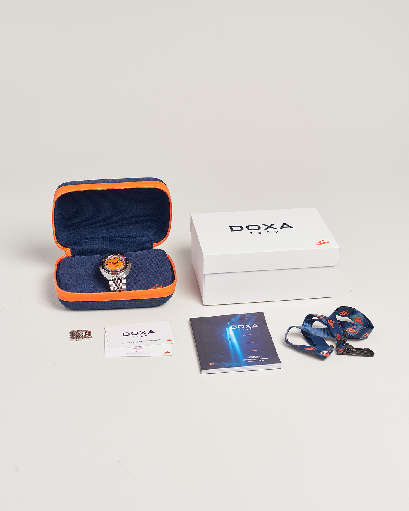 Herr | Pre-Owned & Vintage Watches | DOXA Pre-Owned | Sub 300 Professional