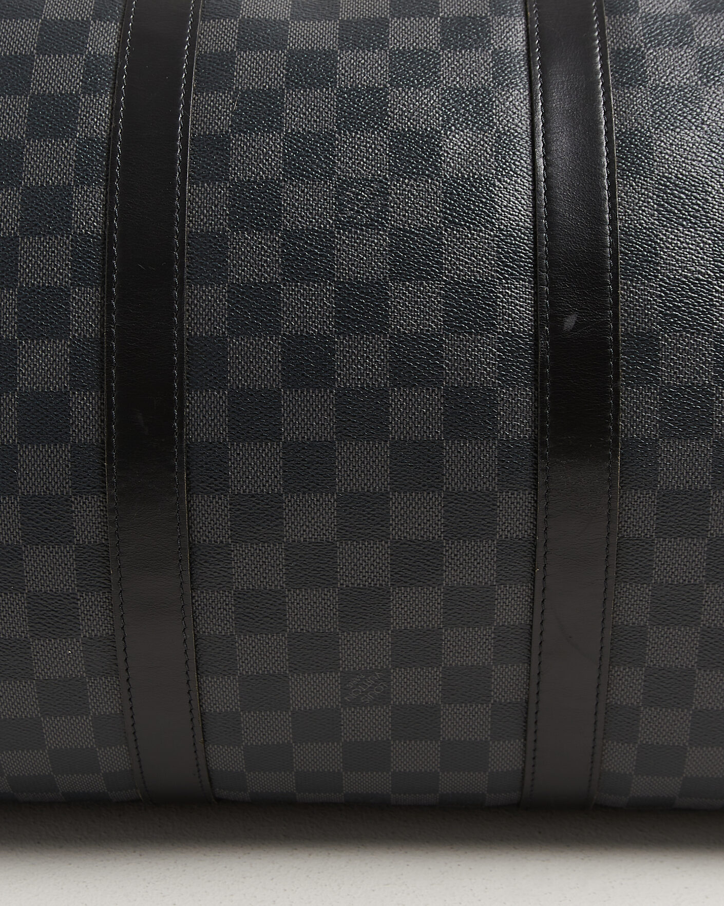 Herr | Pre-Owned & Vintage Bags | Louis Vuitton Pre-Owned | Keepall 55 Bandouliére Damier Graphite
