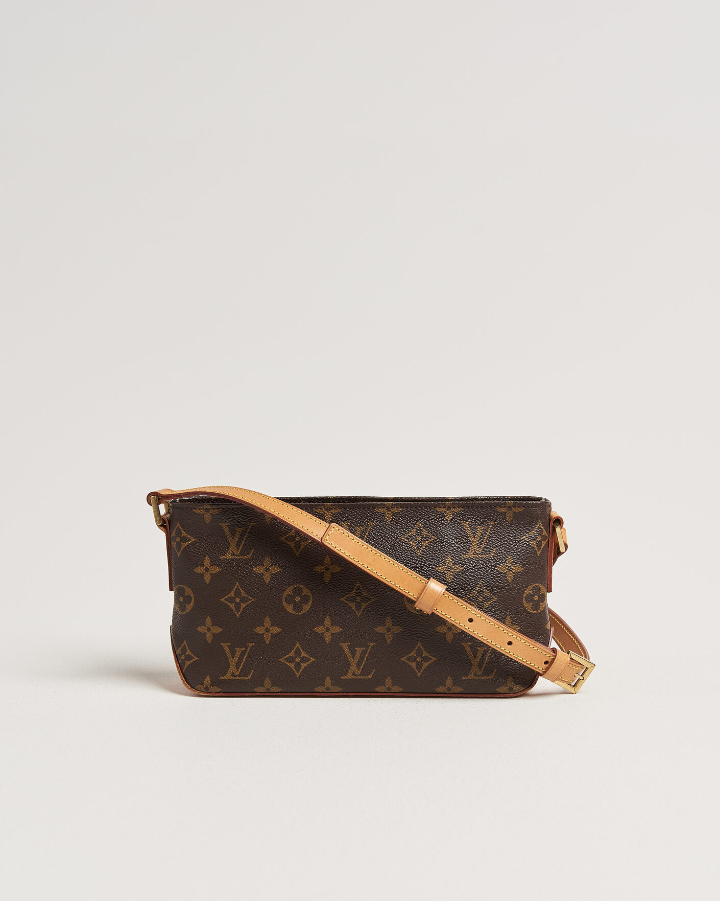 Herr | Pre-Owned & Vintage Bags | Louis Vuitton Pre-Owned | Trotteur Crossbody Bag Monogram