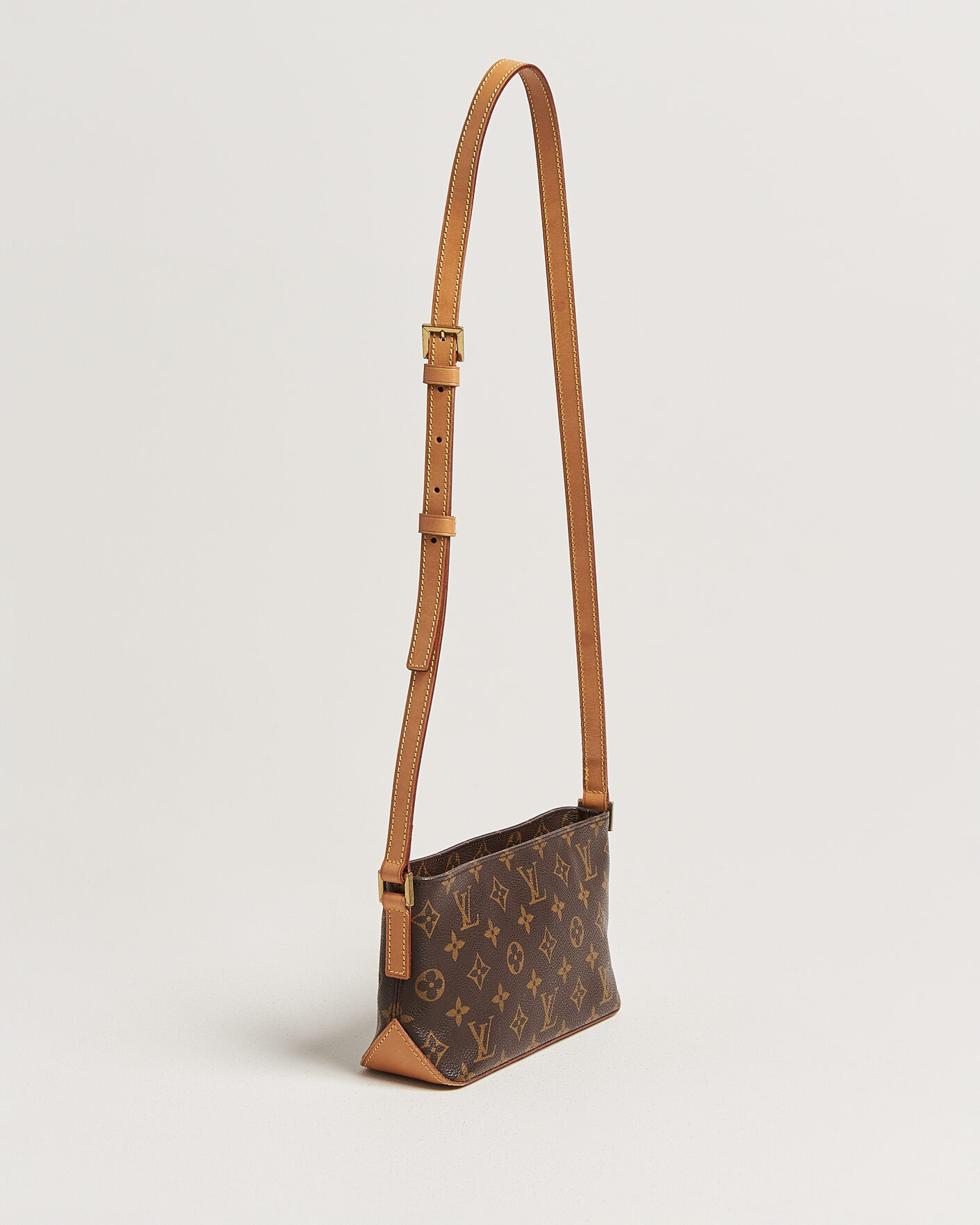 Herr | Pre-Owned & Vintage Bags | Louis Vuitton Pre-Owned | Trotteur Crossbody Bag Monogram