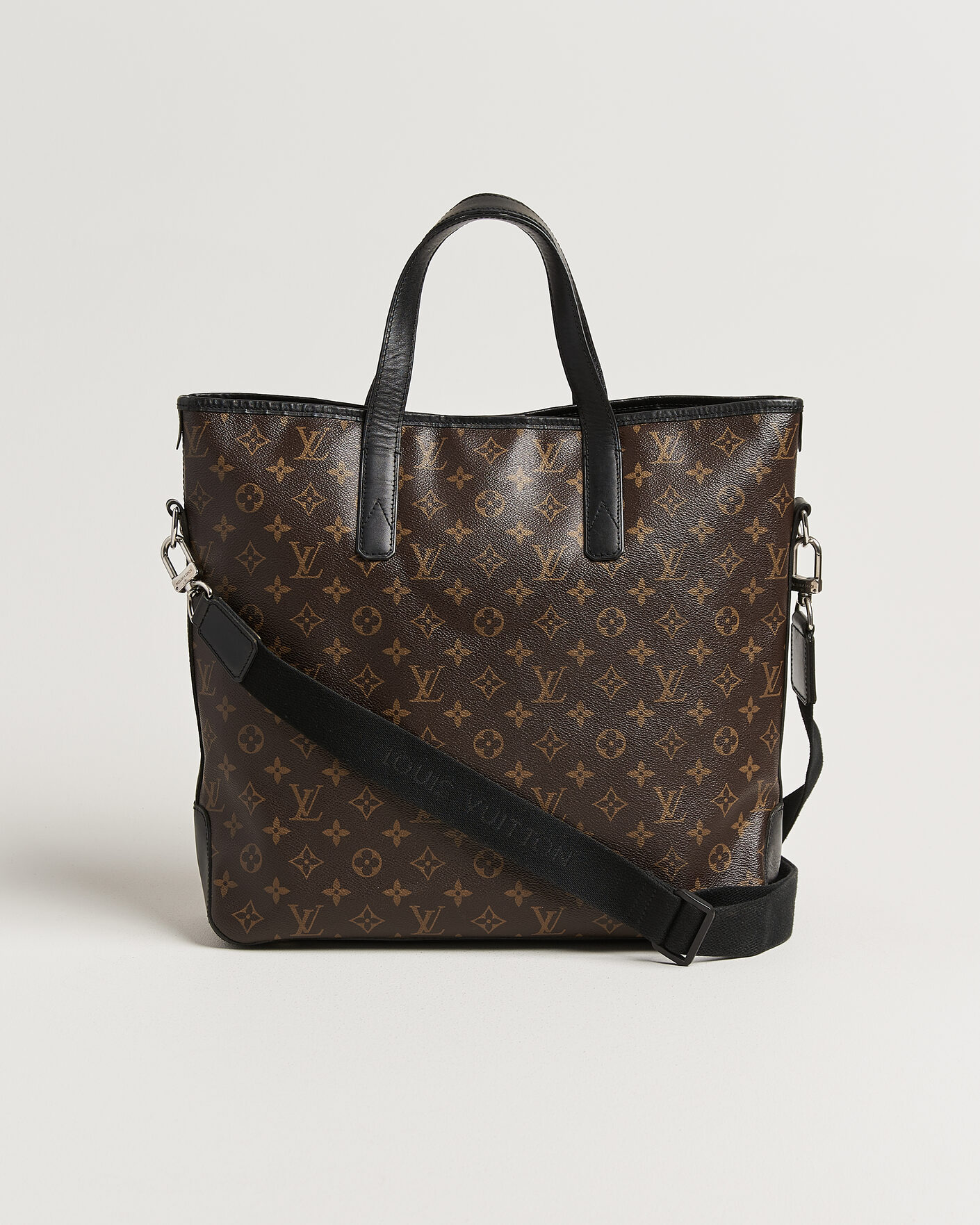 Herr | Pre-Owned & Vintage Bags | Louis Vuitton Pre-Owned | Davis Totebag Monogram Macassar