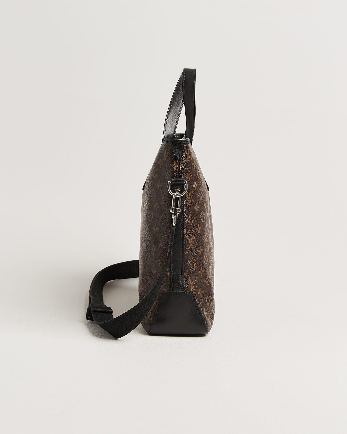 Herr | Pre-Owned & Vintage Bags | Louis Vuitton Pre-Owned | Davis Totebag Monogram Macassar