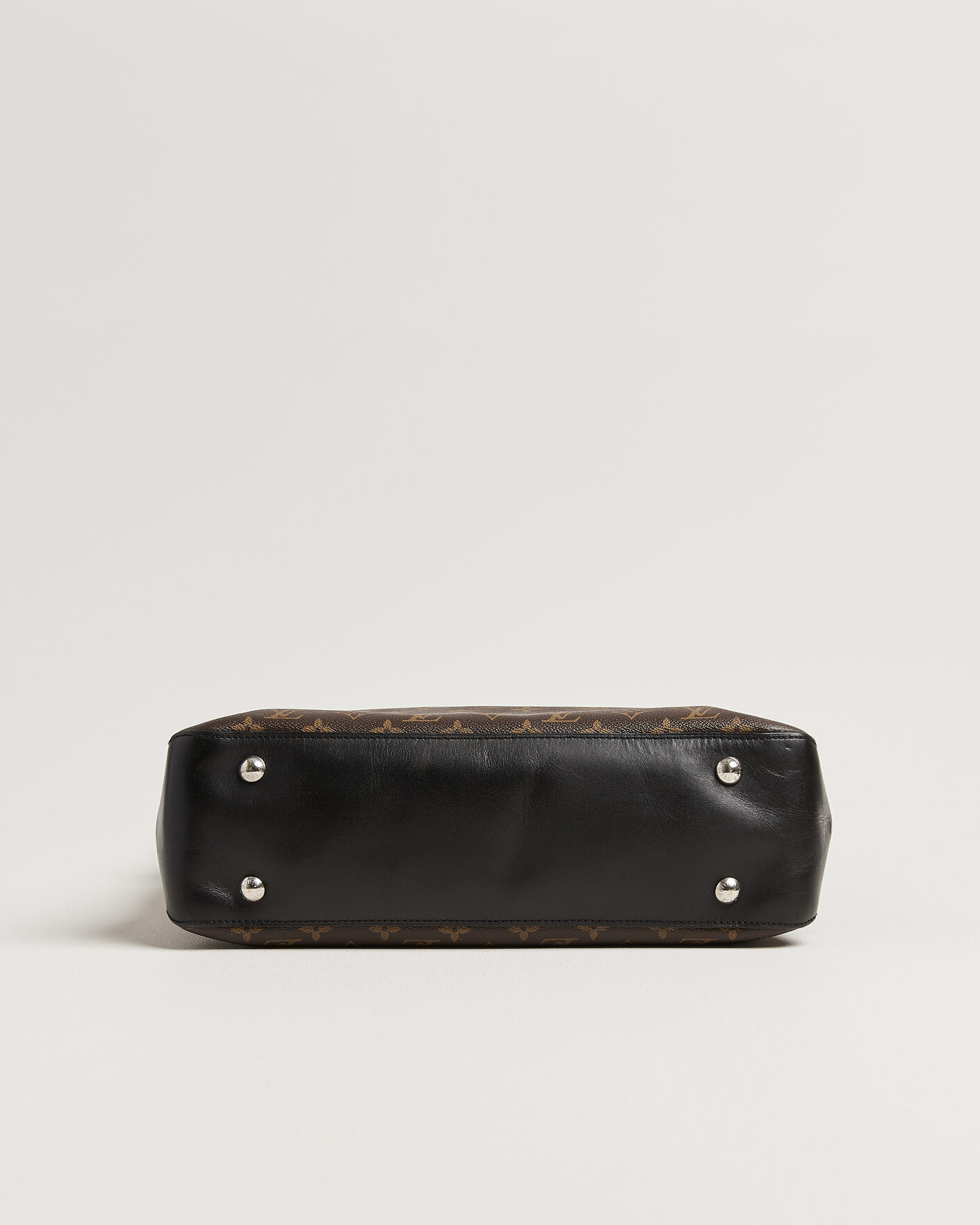 Herr | Pre-Owned & Vintage Bags | Louis Vuitton Pre-Owned | Davis Totebag Monogram Macassar