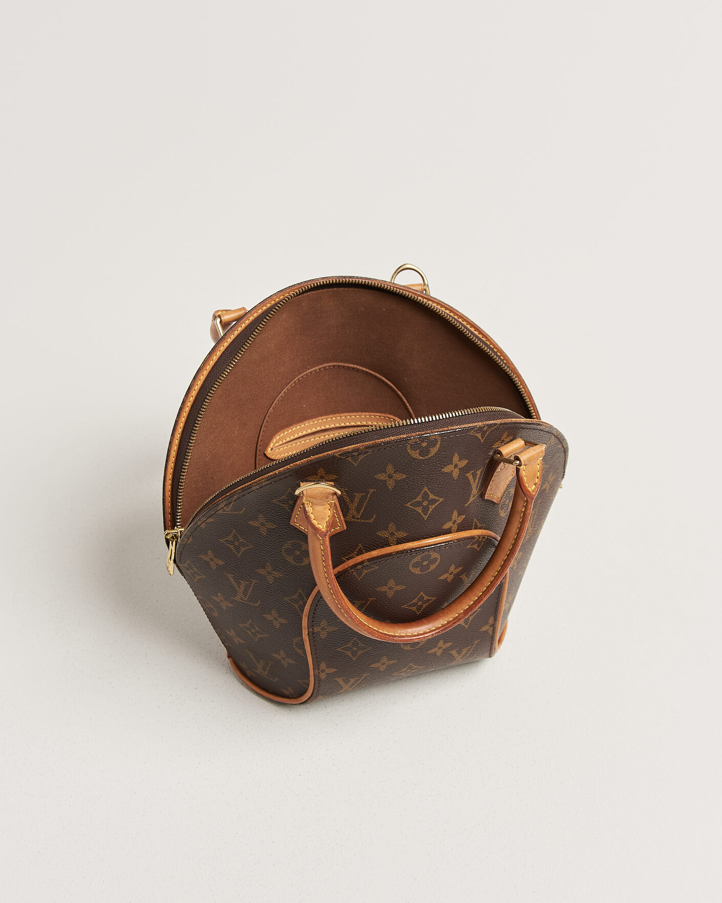 Herr | Pre-Owned & Vintage Bags | Louis Vuitton Pre-Owned | Ellipse PM Bag Monogram