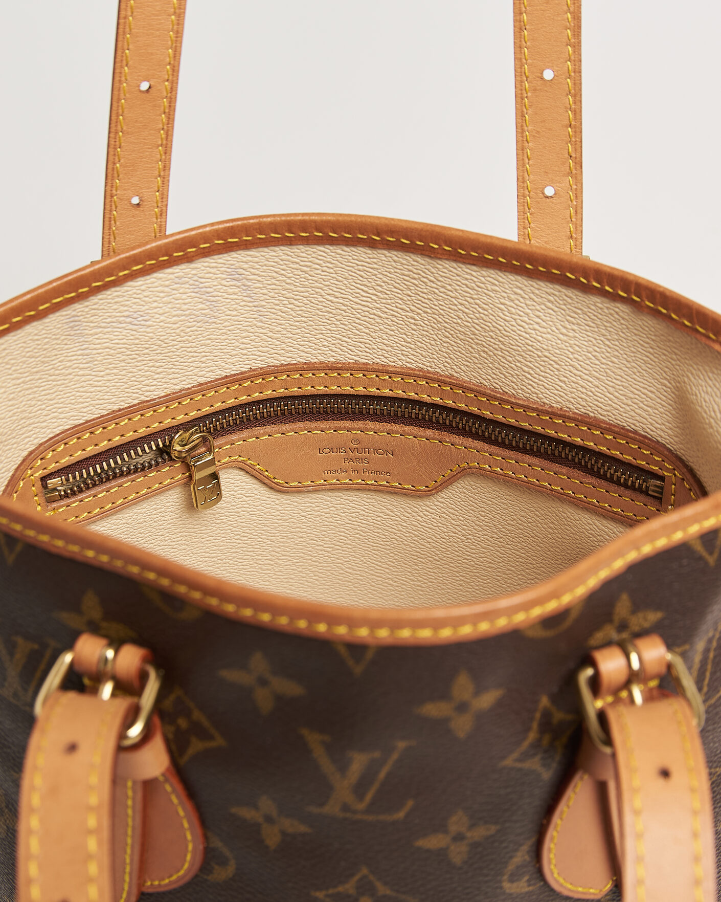 Herr | Pre-Owned & Vintage Bags | Louis Vuitton Pre-Owned | Bucket PM Bag Monogram