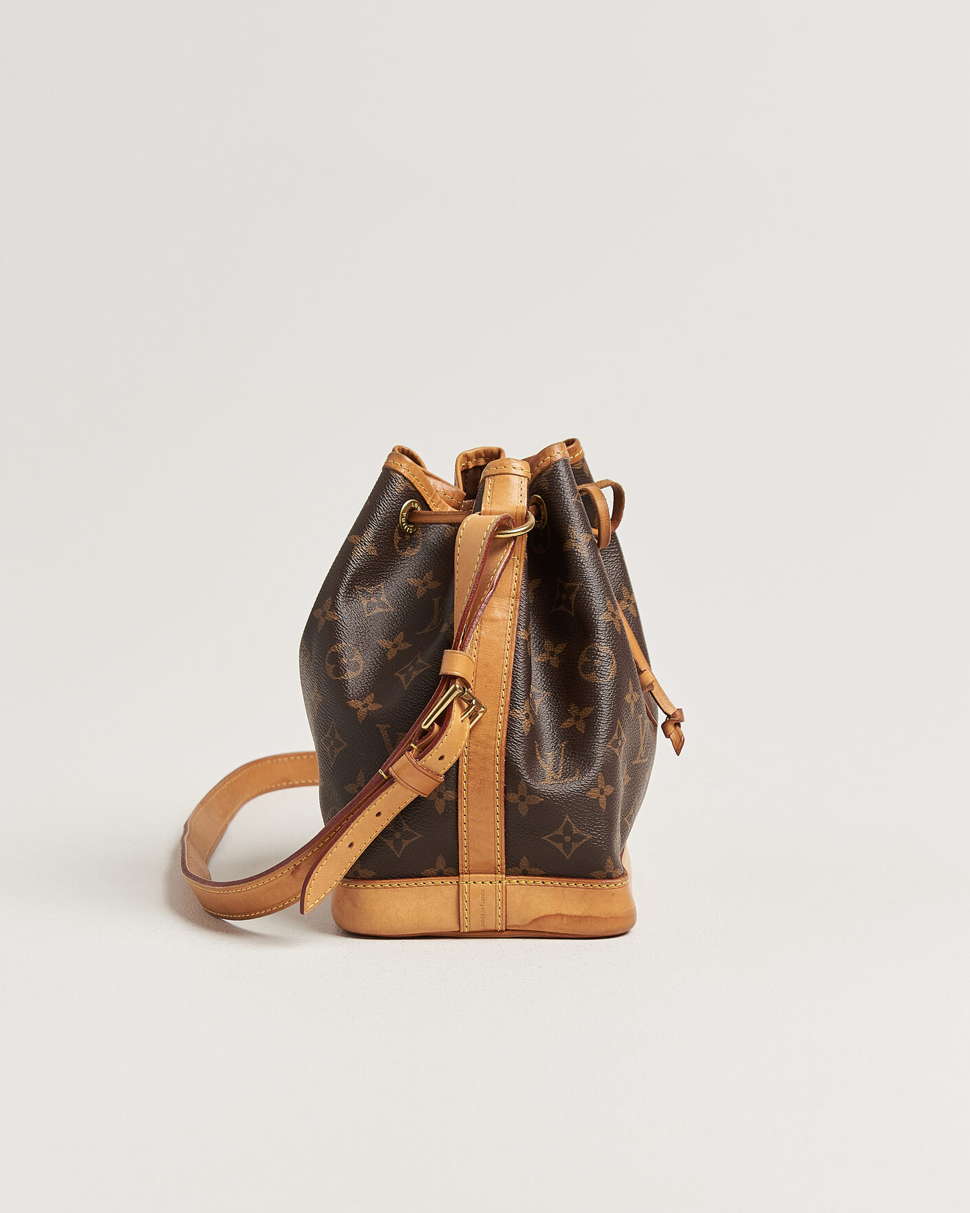 Herr | Pre-Owned & Vintage Bags | Louis Vuitton Pre-Owned | Noé BB Monogram
