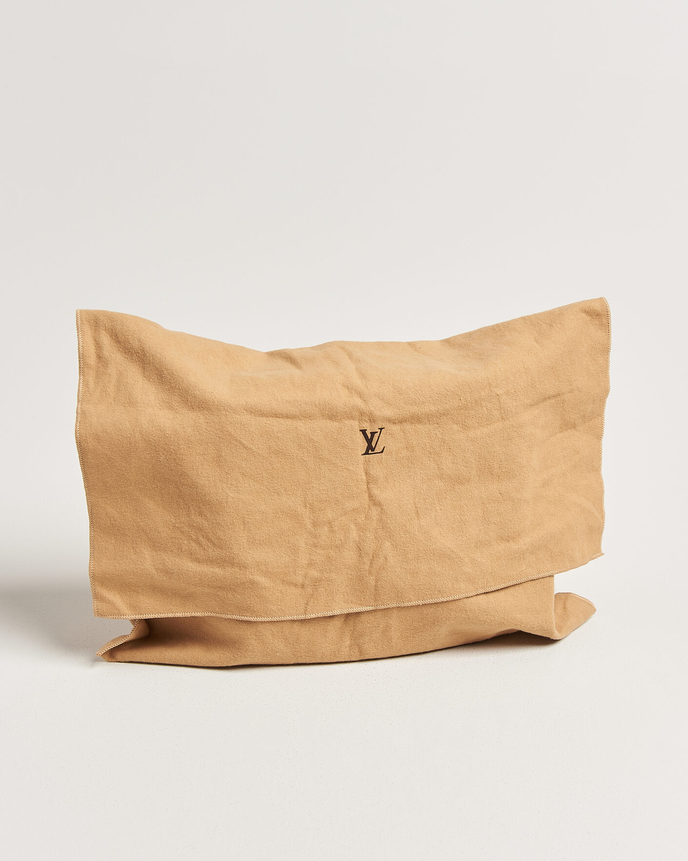 Herr | Pre-Owned & Vintage Bags | Louis Vuitton Pre-Owned | Saint Cloud GM Bag Monogram