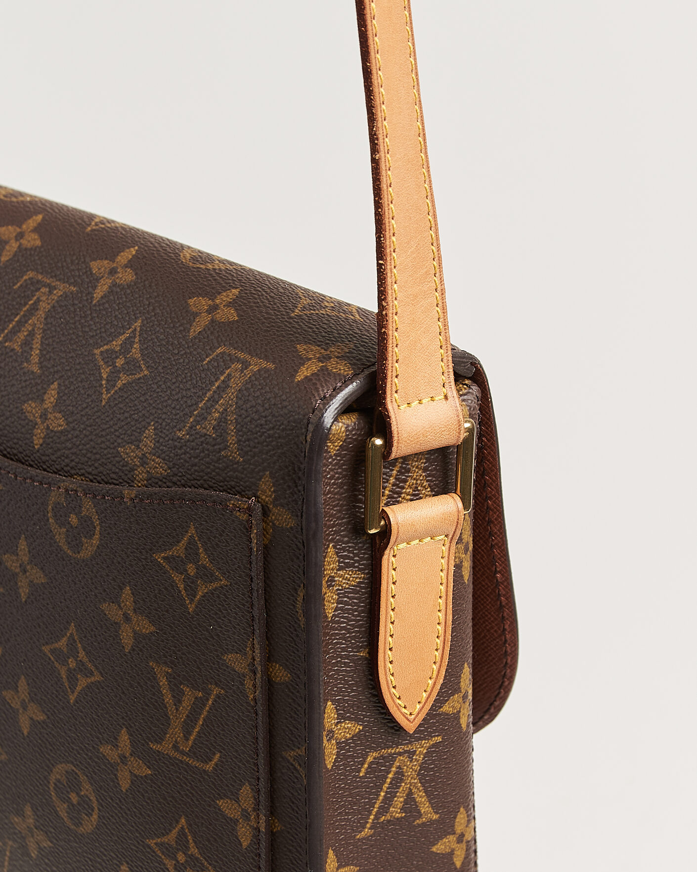 Herr | Pre-Owned & Vintage Bags | Louis Vuitton Pre-Owned | Saint Cloud GM Bag Monogram