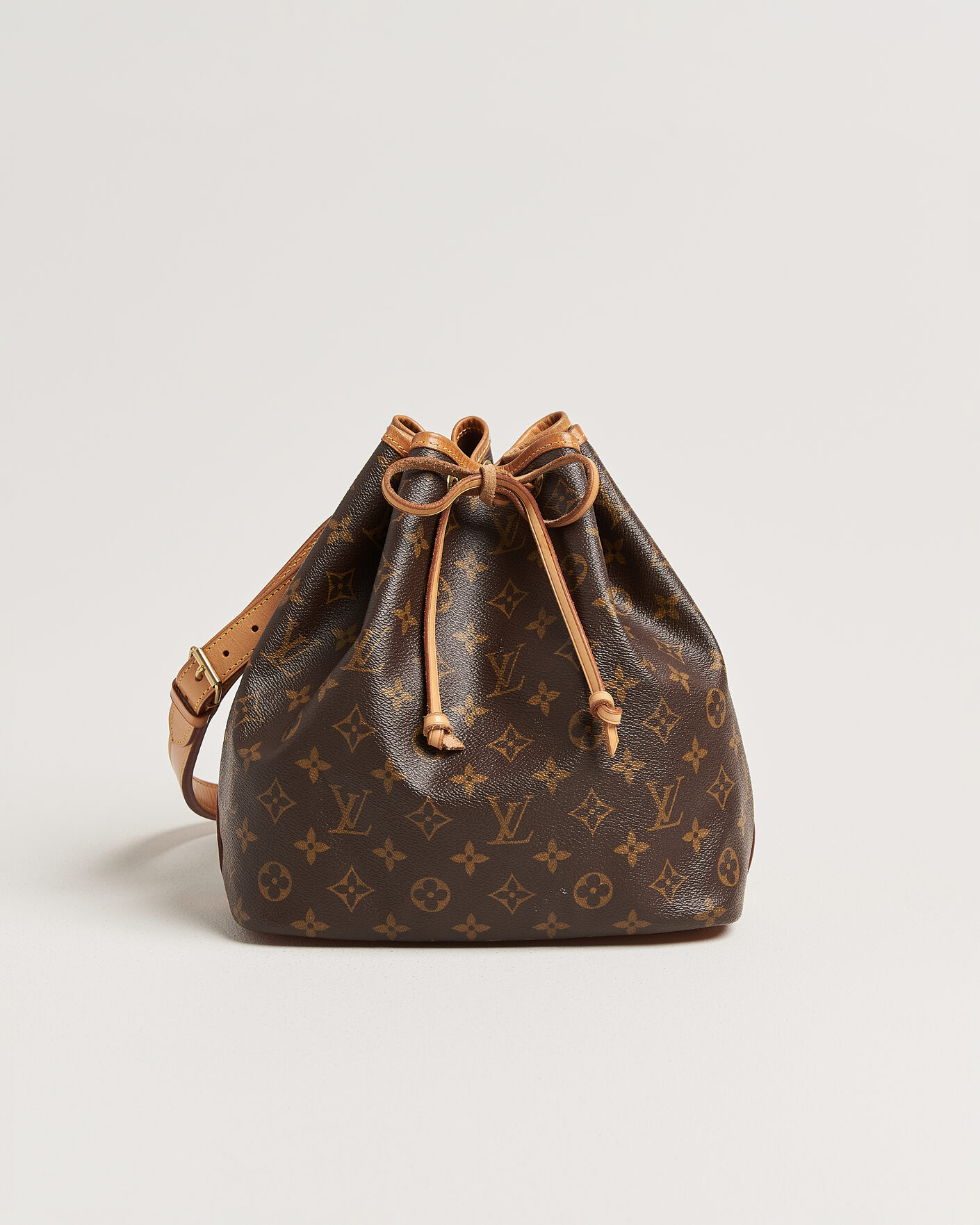 Herr | Pre-Owned & Vintage Bags | Louis Vuitton Pre-Owned | Petit Noé Monogram