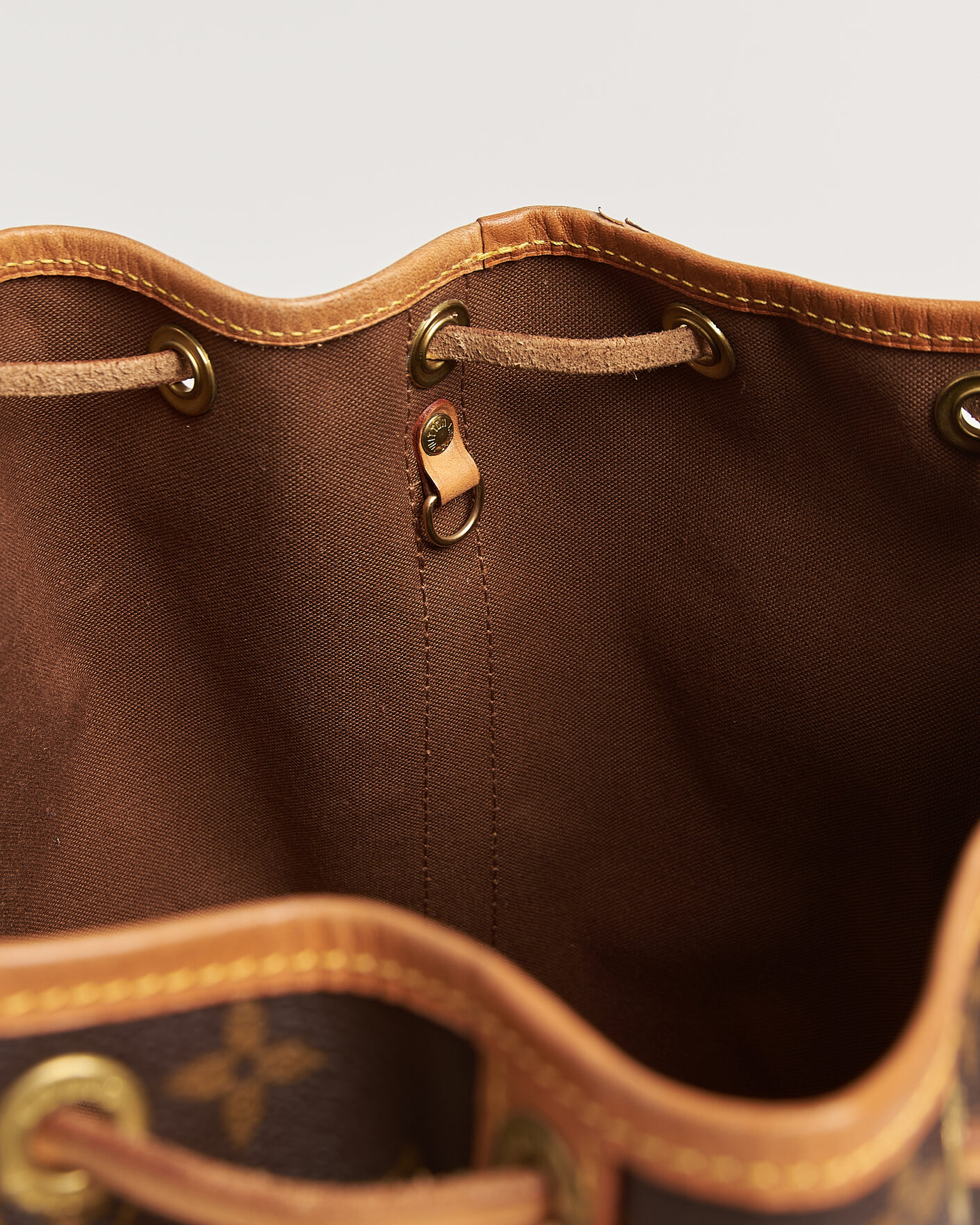 Herr | Pre-Owned & Vintage Bags | Louis Vuitton Pre-Owned | Petit Noé Monogram