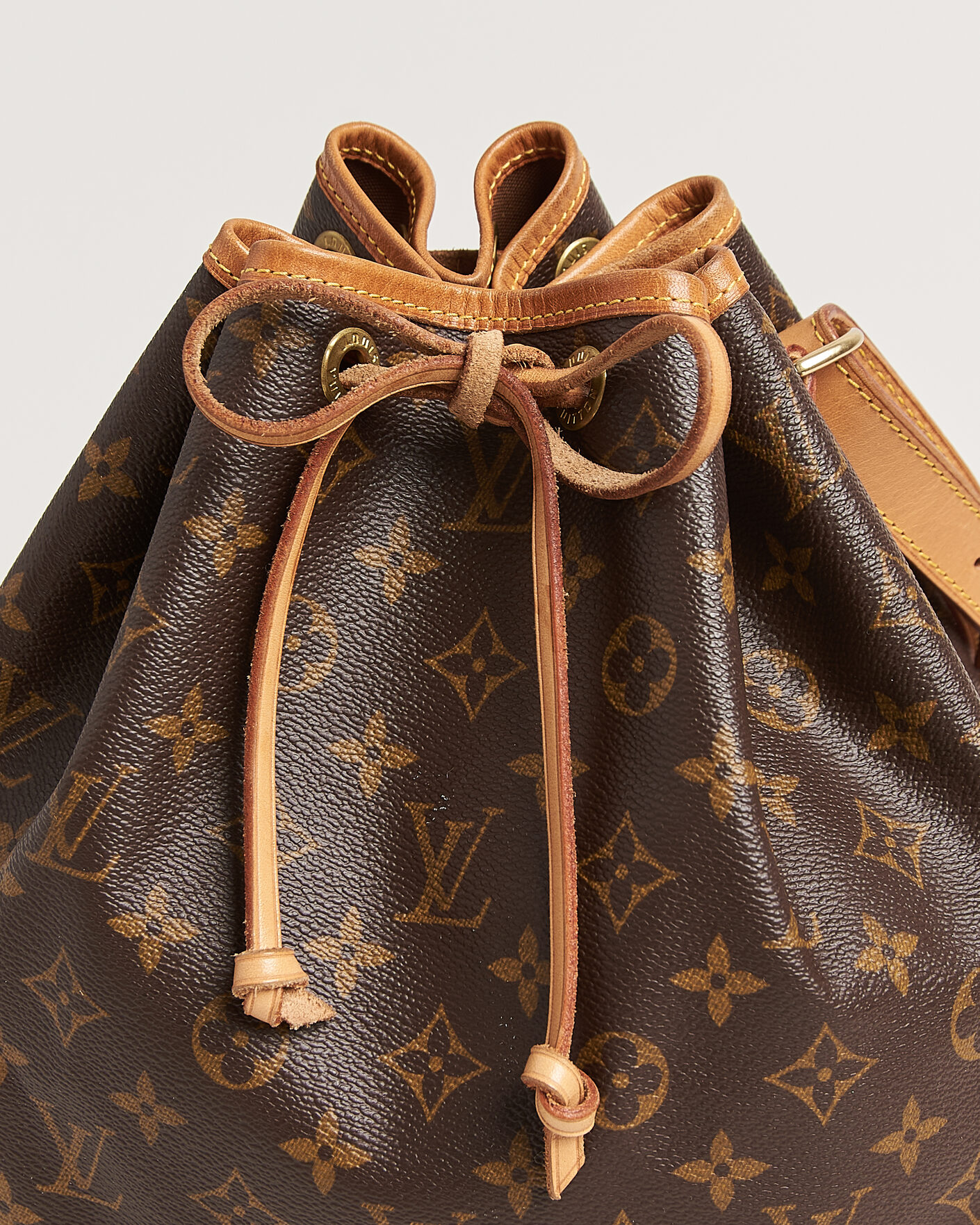 Herr | Pre-Owned & Vintage Bags | Louis Vuitton Pre-Owned | Petit Noé Monogram