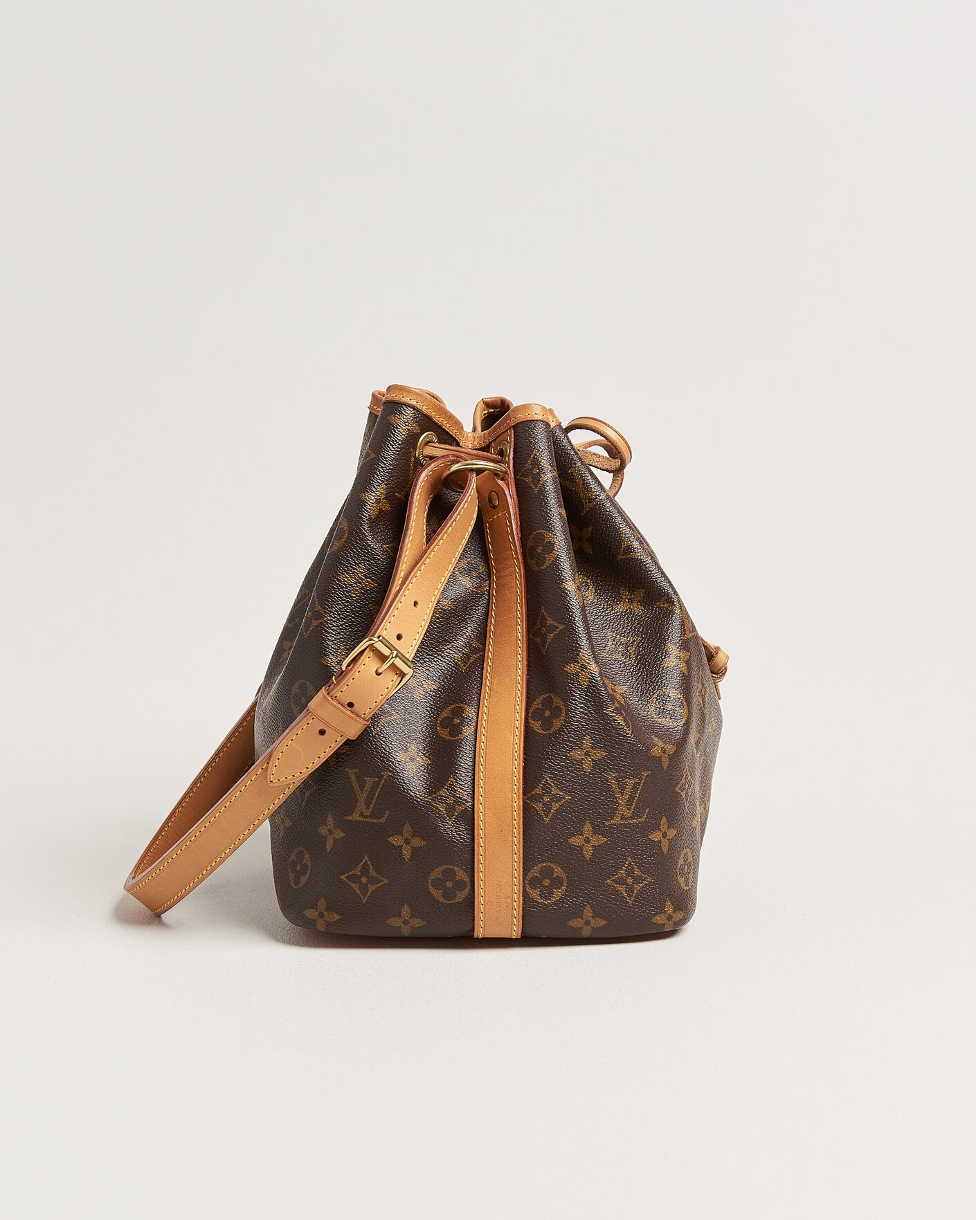 Herr | Pre-Owned & Vintage Bags | Louis Vuitton Pre-Owned | Petit Noé Monogram