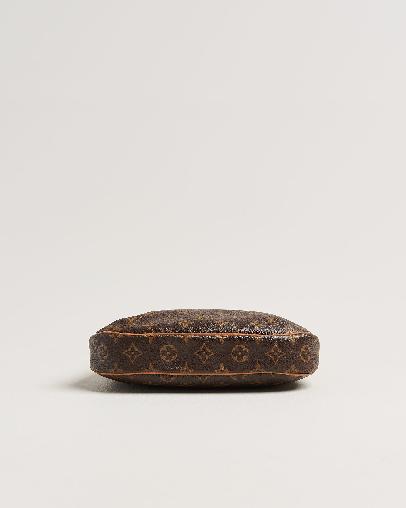 Herr | Pre-Owned & Vintage Bags | Louis Vuitton Pre-Owned | Odeon PM Bag Monogram