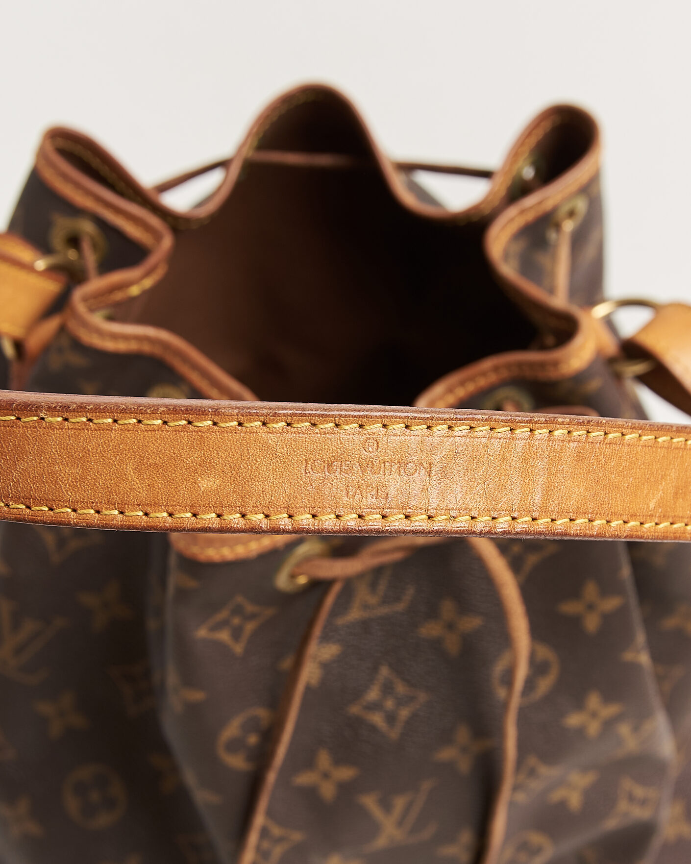 Herr | Pre-Owned & Vintage Bags | Louis Vuitton Pre-Owned | Petit Noé Monogram