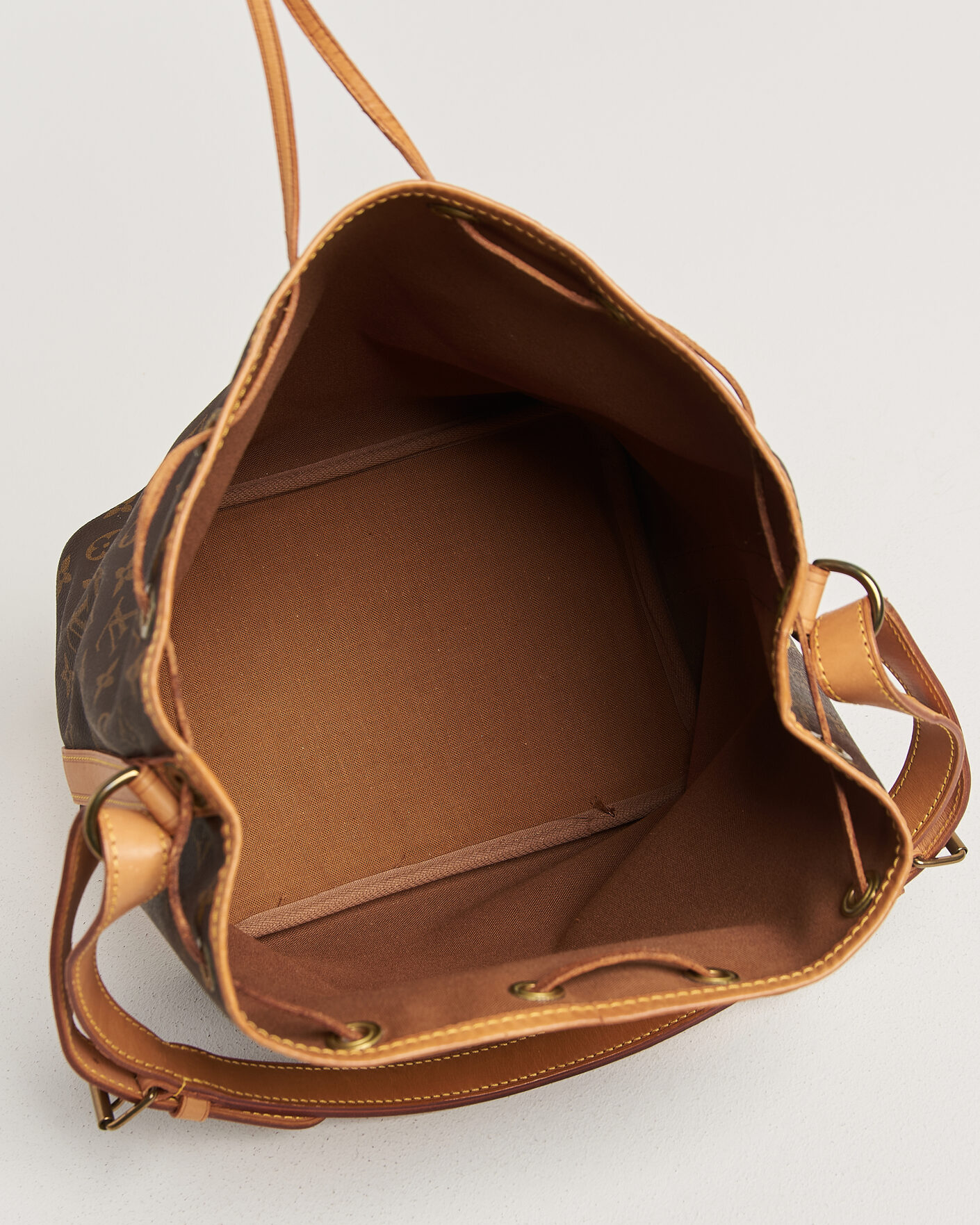 Herr | Pre-Owned & Vintage Bags | Louis Vuitton Pre-Owned | Petit Noé Monogram