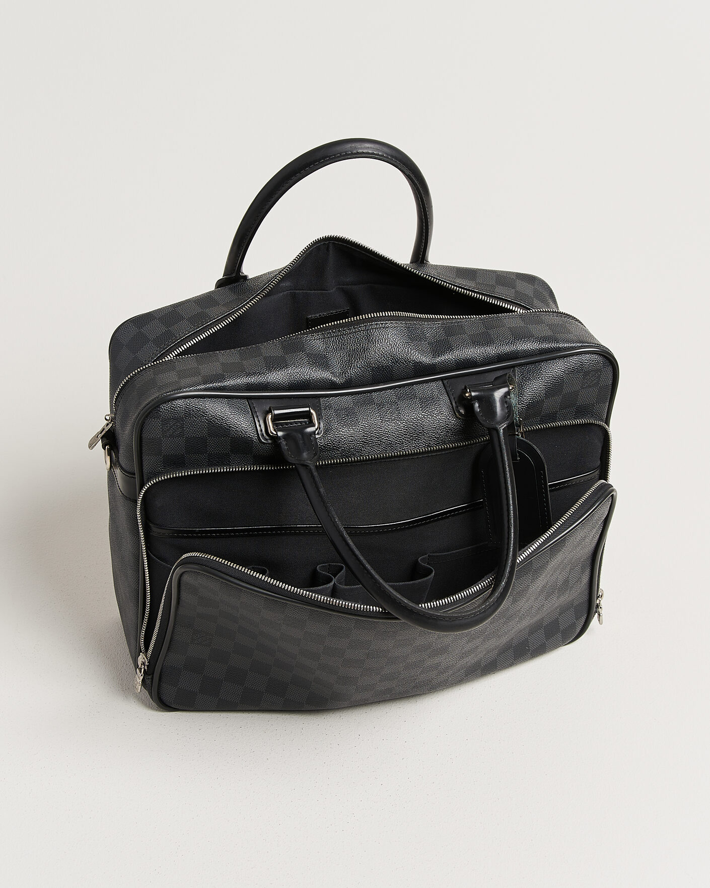 Herr | Pre-Owned & Vintage Bags | Louis Vuitton Pre-Owned | Agal Bag Damier Graphite