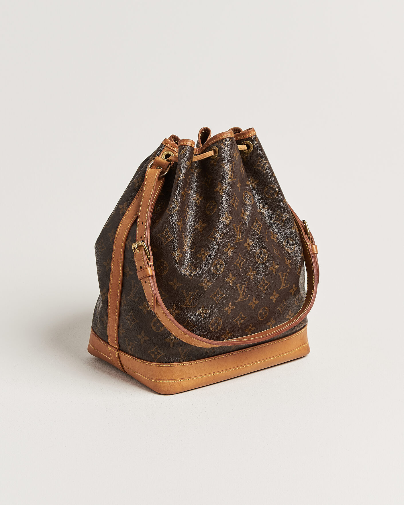 Herr | Pre-Owned & Vintage Bags | Louis Vuitton Pre-Owned | Noé Monogram