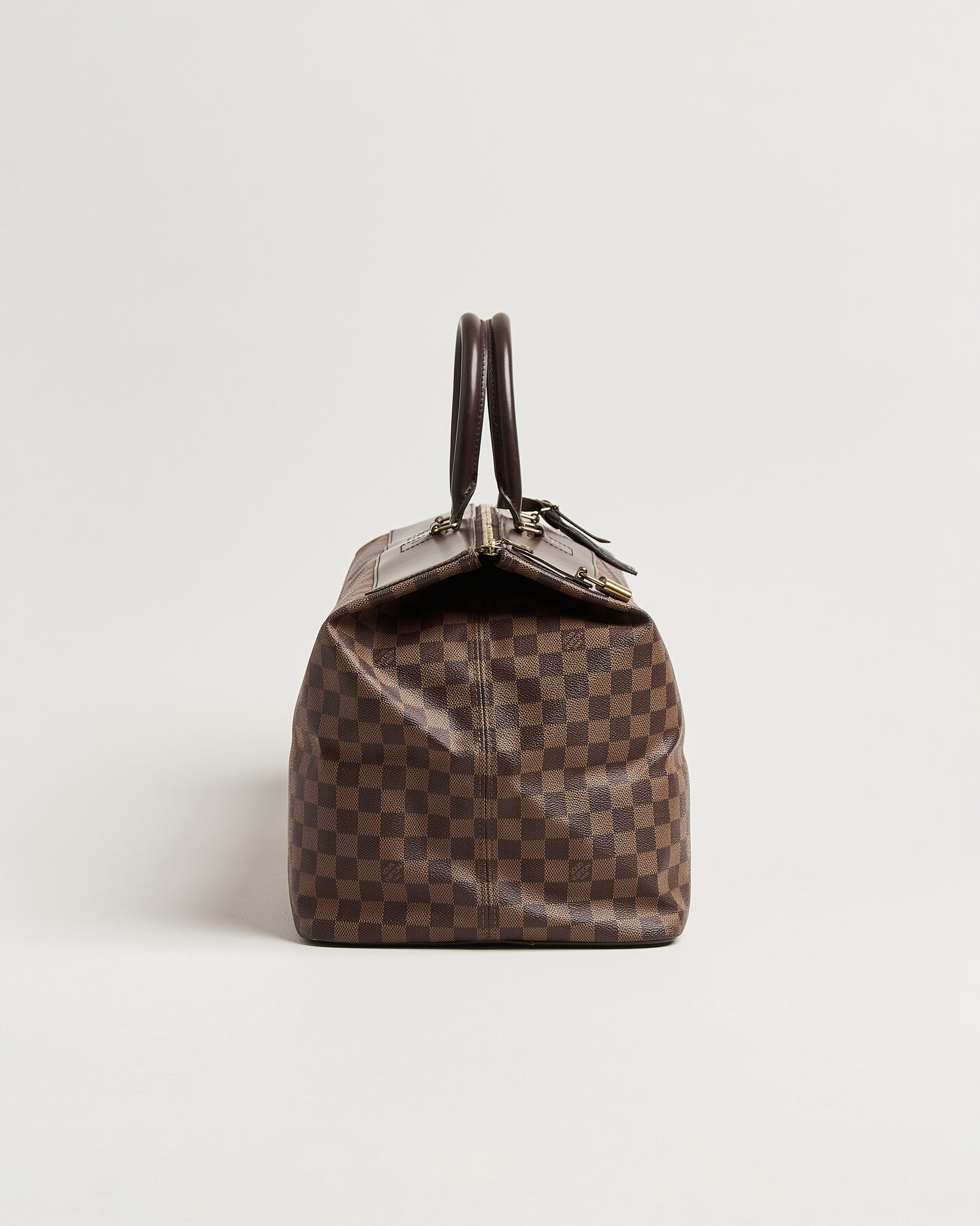 Herr | Pre-Owned & Vintage Bags | Louis Vuitton Pre-Owned | Greenwich GM Travel Bag Damier Ebene