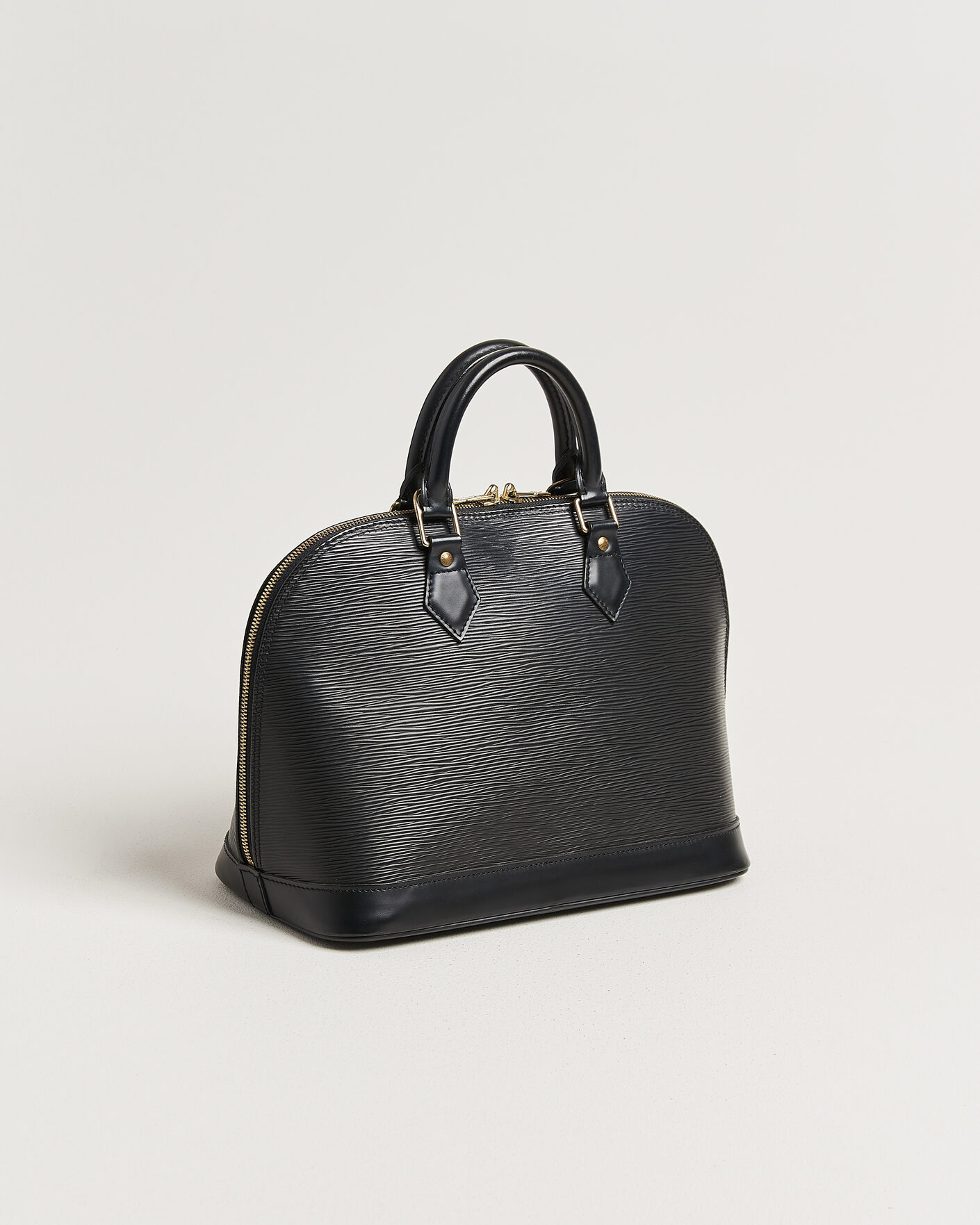 Herr | Pre-Owned & Vintage Bags | Louis Vuitton Pre-Owned | Alma PM Bag Epi Leather Black