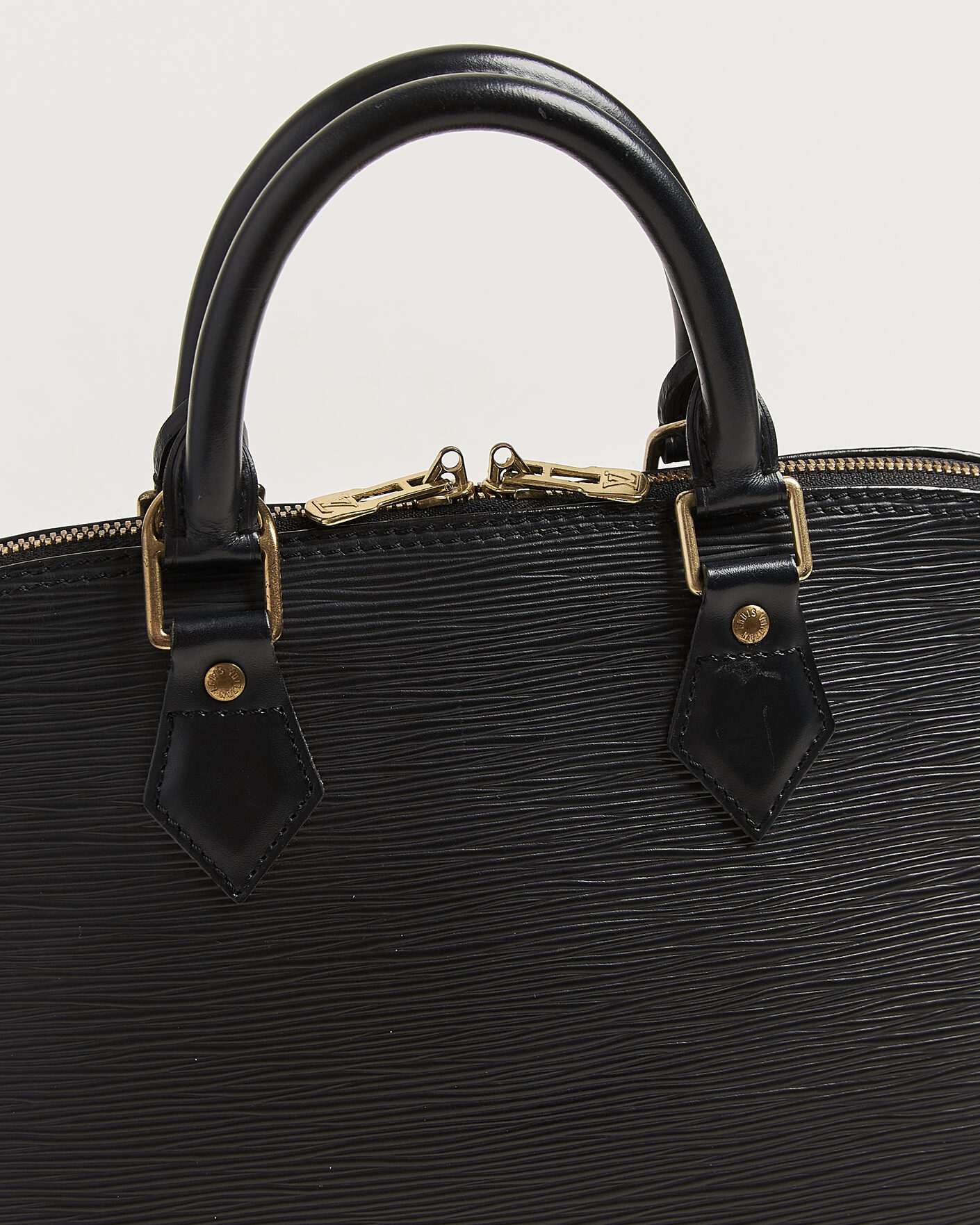 Herr | Pre-Owned & Vintage Bags | Louis Vuitton Pre-Owned | Alma PM Bag Epi Leather Black