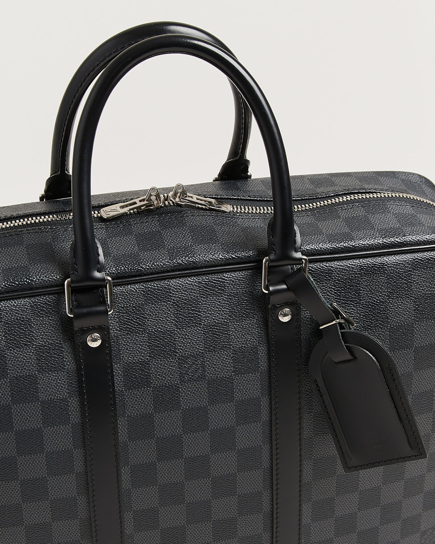 Herr | Pre-Owned & Vintage Bags | Louis Vuitton Pre-Owned | Porte Documents Voyage Damier Graphite