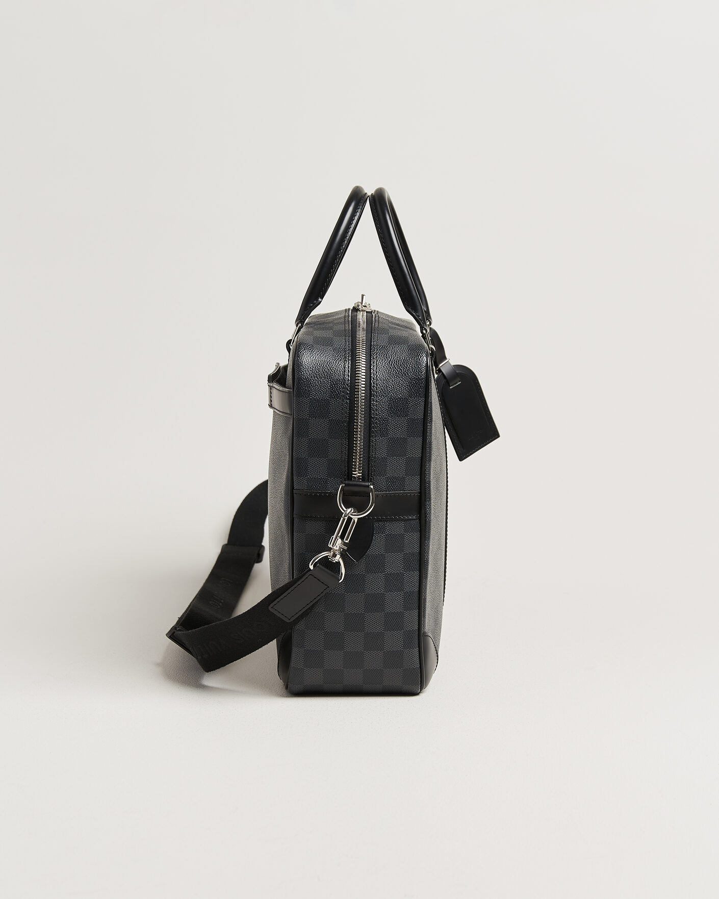 Herr | Pre-Owned & Vintage Bags | Louis Vuitton Pre-Owned | Porte Documents Voyage Damier Graphite