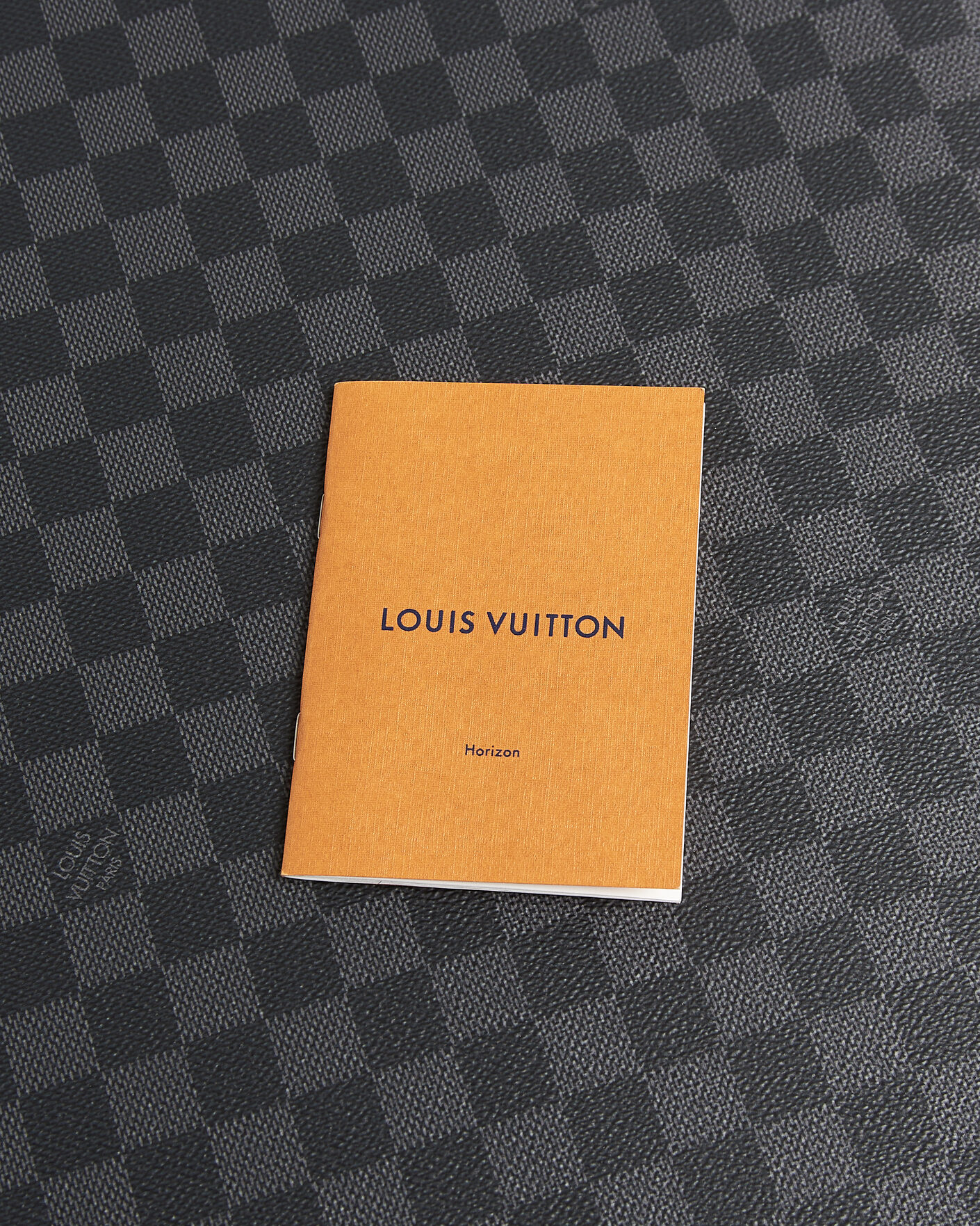 Herr | Pre-Owned & Vintage Bags | Louis Vuitton Pre-Owned | Horizon 55 Damier Graphite