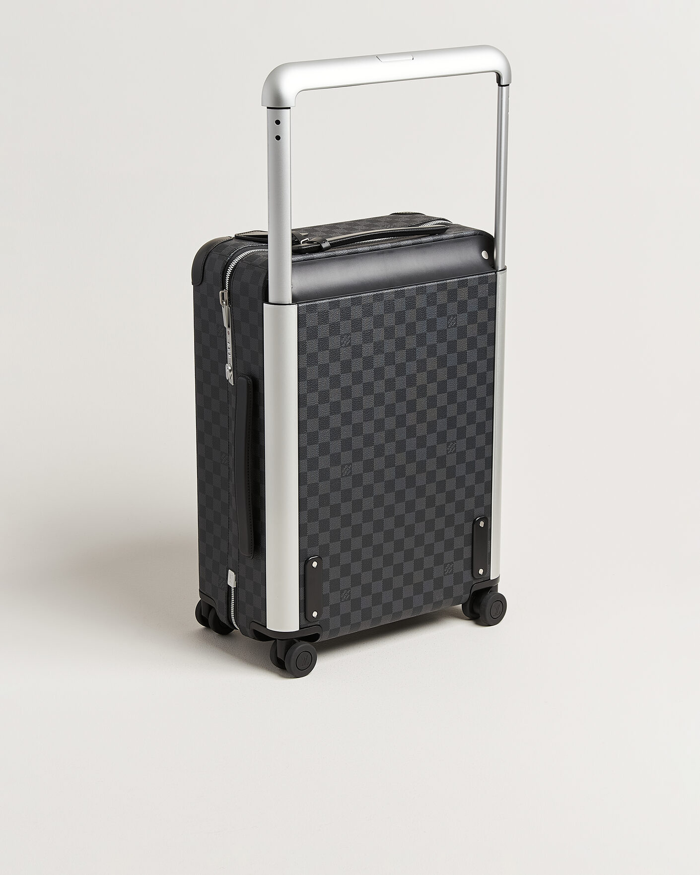Herr | Pre-Owned & Vintage Bags | Louis Vuitton Pre-Owned | Horizon 55 Damier Graphite