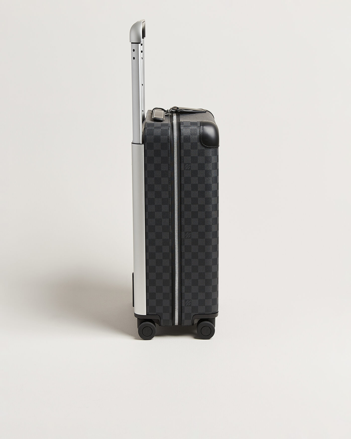Herr | Pre-Owned & Vintage Bags | Louis Vuitton Pre-Owned | Horizon 55 Damier Graphite